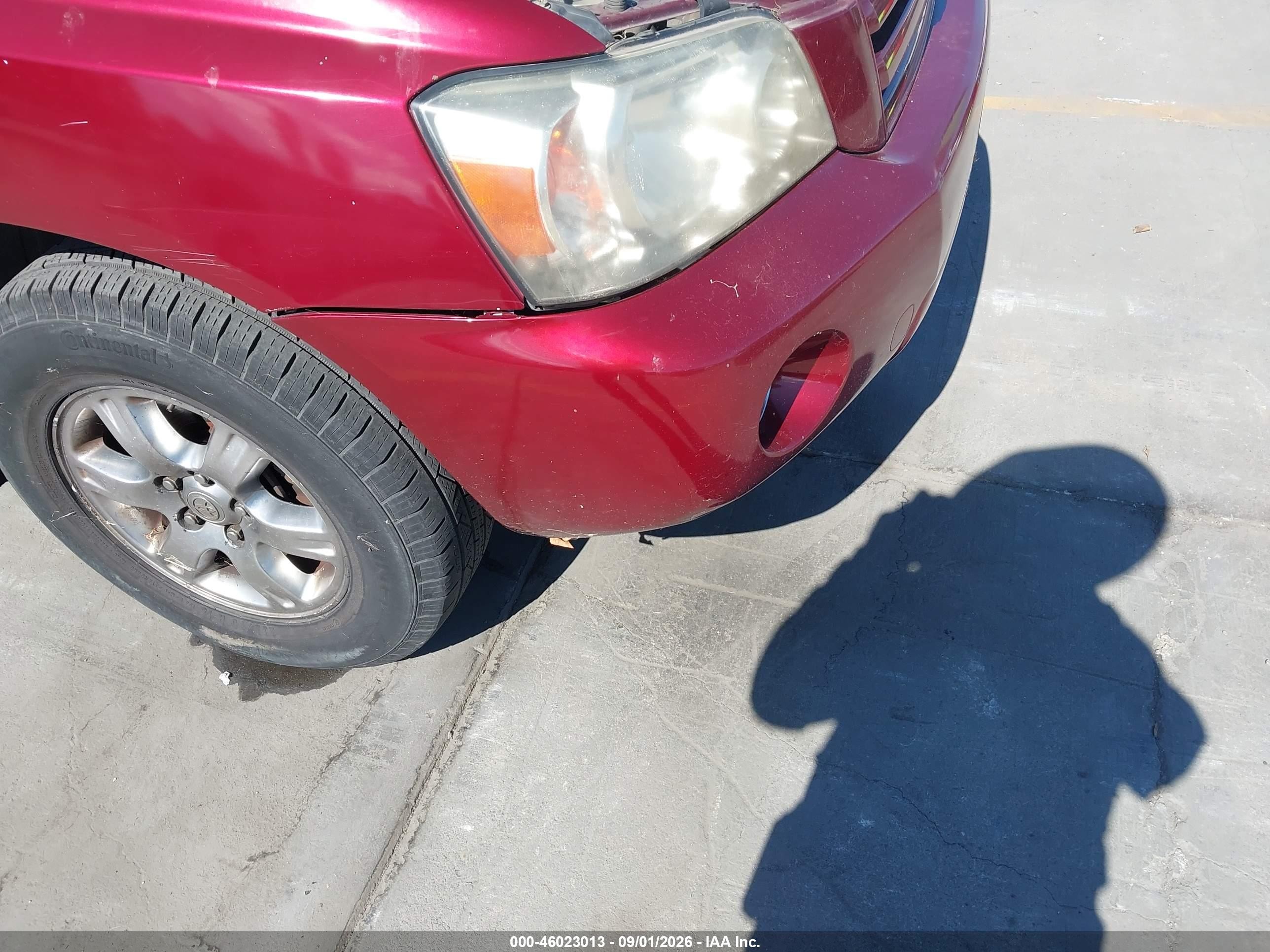 2005 Toyota Highlander V6 Maroon vin: JTEDP21A450085301