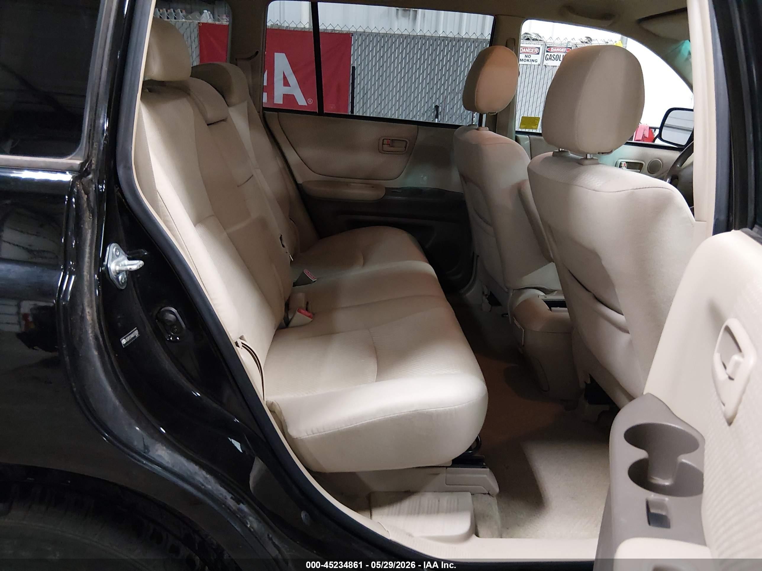 2006 Toyota Highlander V6 Black vin: JTEDP21A460107802