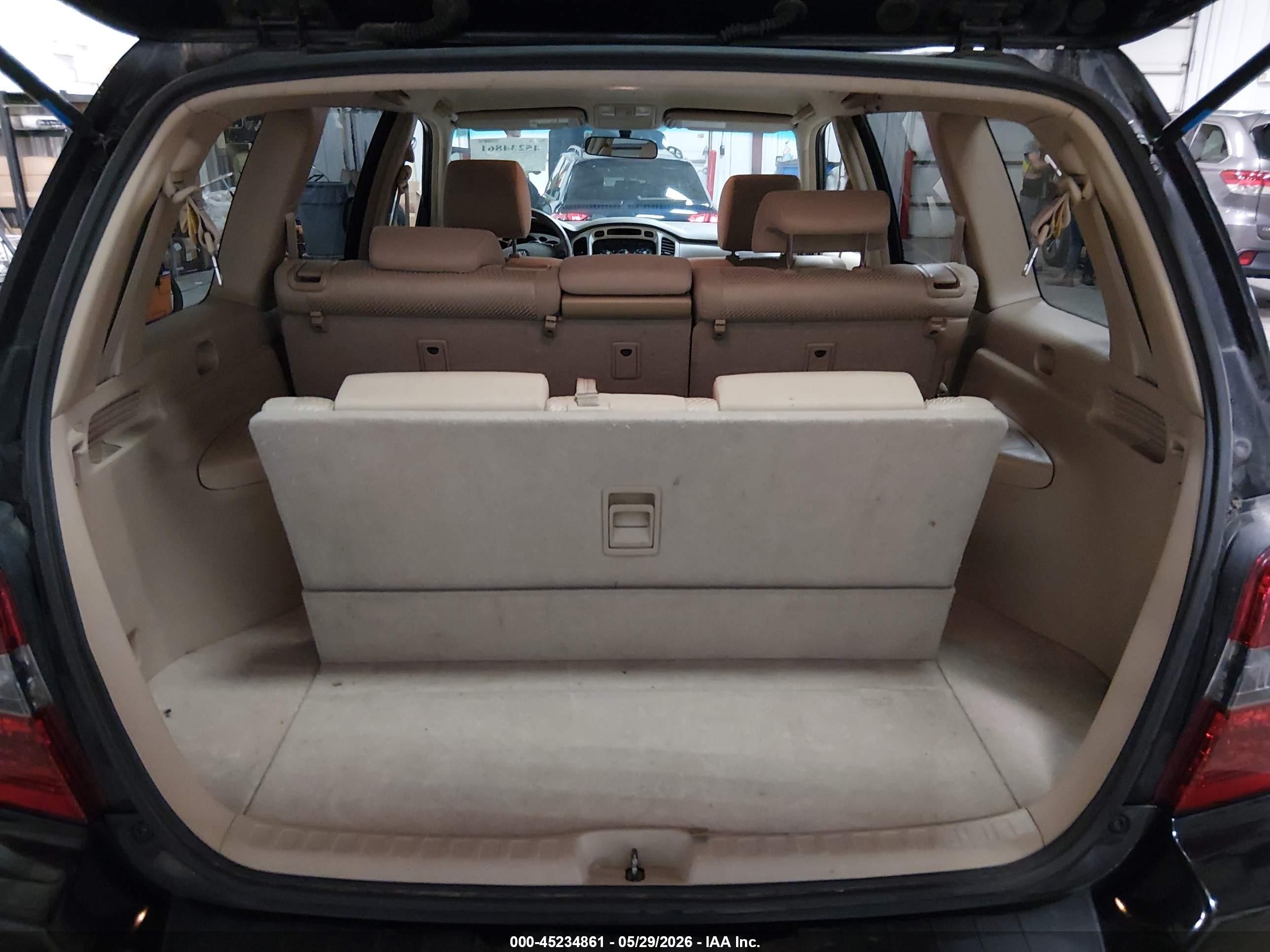 2006 Toyota Highlander V6 Black vin: JTEDP21A460107802