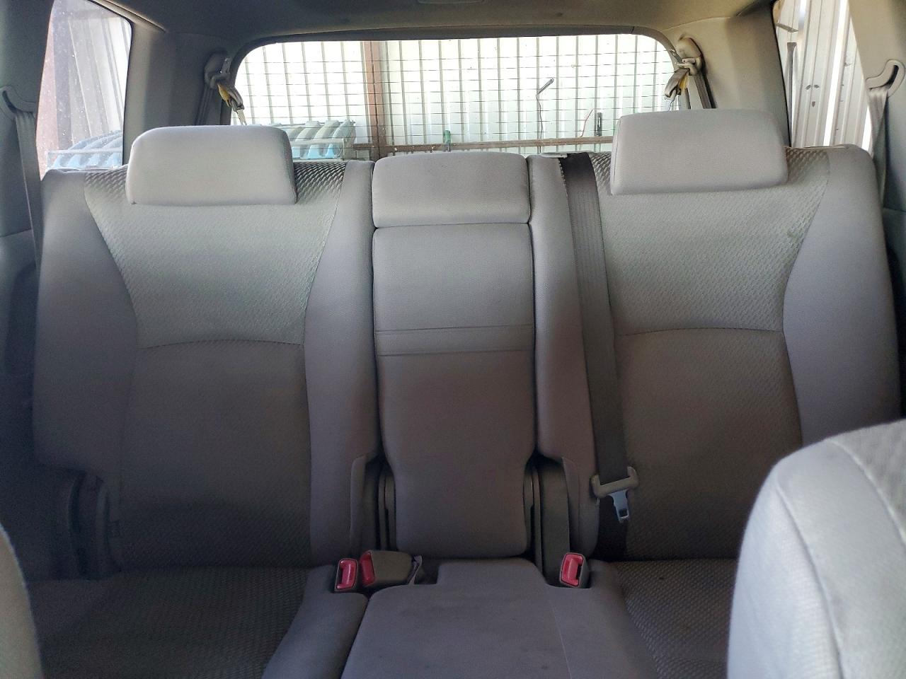 2004 Toyota Highlander Base Blue vin: JTEDP21A540032511