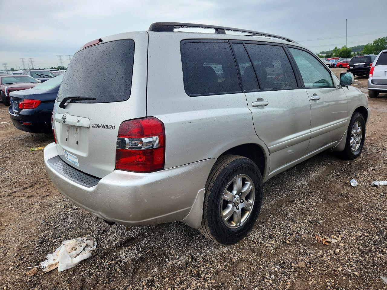 2004 Toyota Highlander Base Tan vin: JTEDP21A540040303
