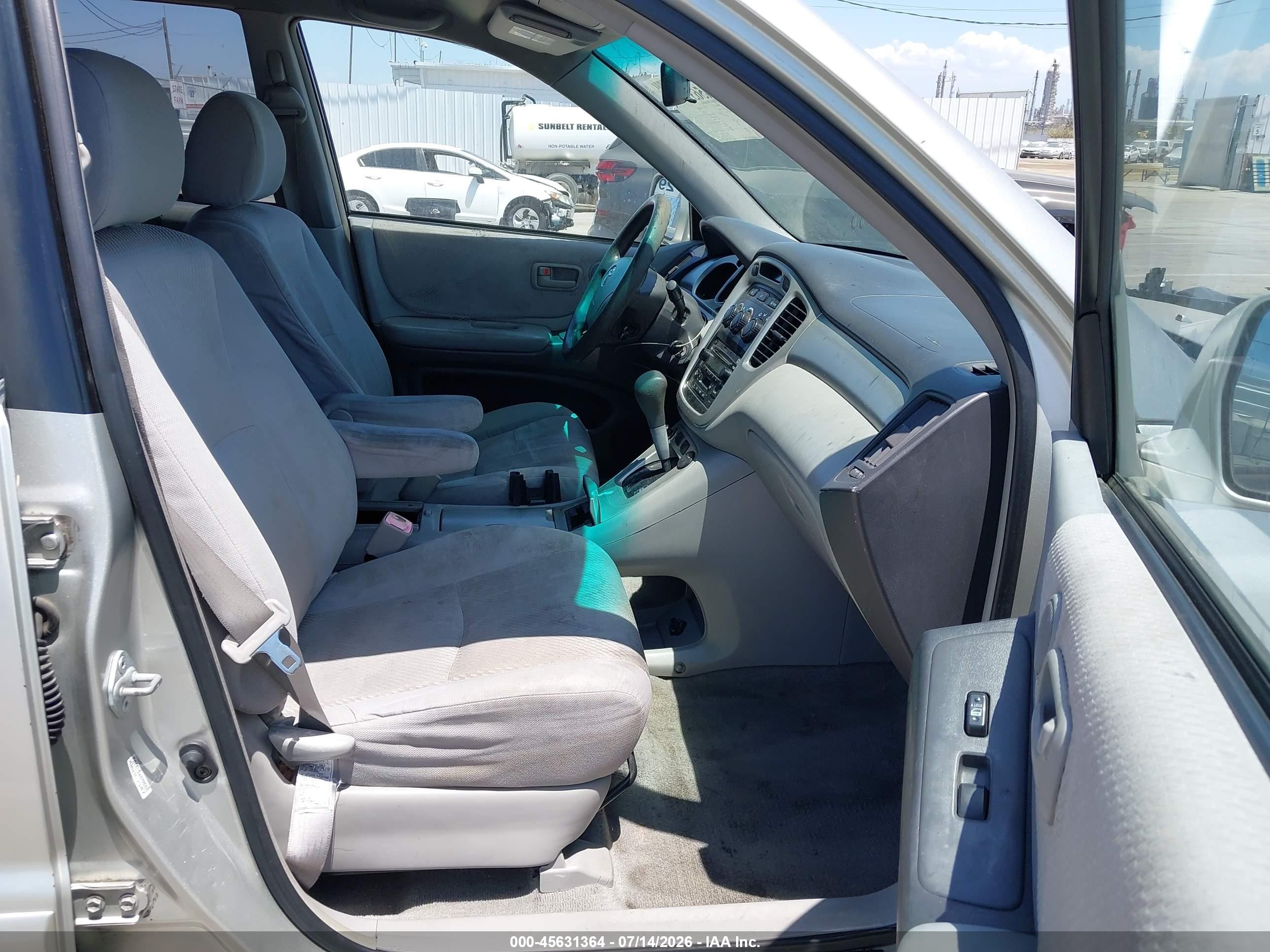 2005 Toyota Highlander V6 Silver vin: JTEDP21A550056549