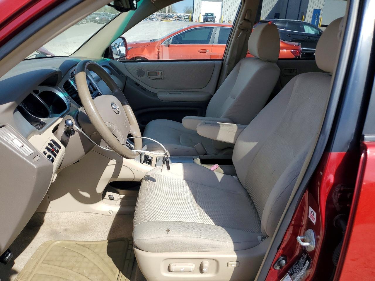 2004 Toyota Highlander Base Red vin: JTEDP21A640016382