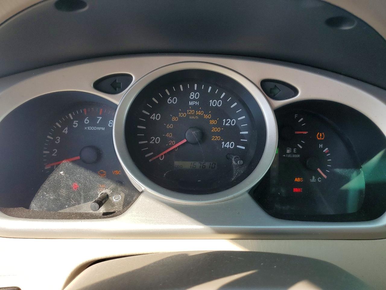 2004 Toyota Highlander Base Red vin: JTEDP21A640016382