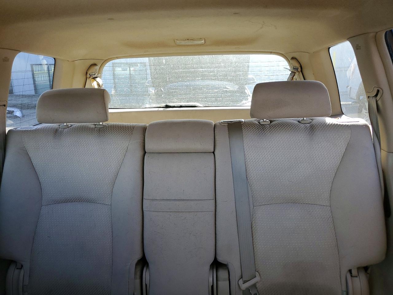 2004 Toyota Highlander Base Gold vin: JTEDP21A640039421