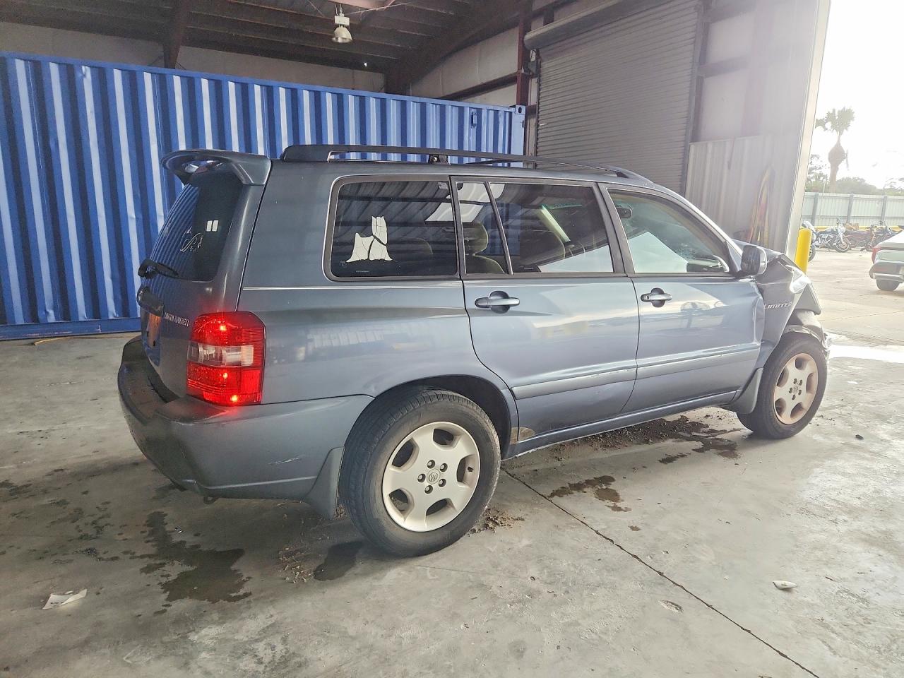 2005 Toyota Highlander Limited Blue vin: JTEDP21A650051893