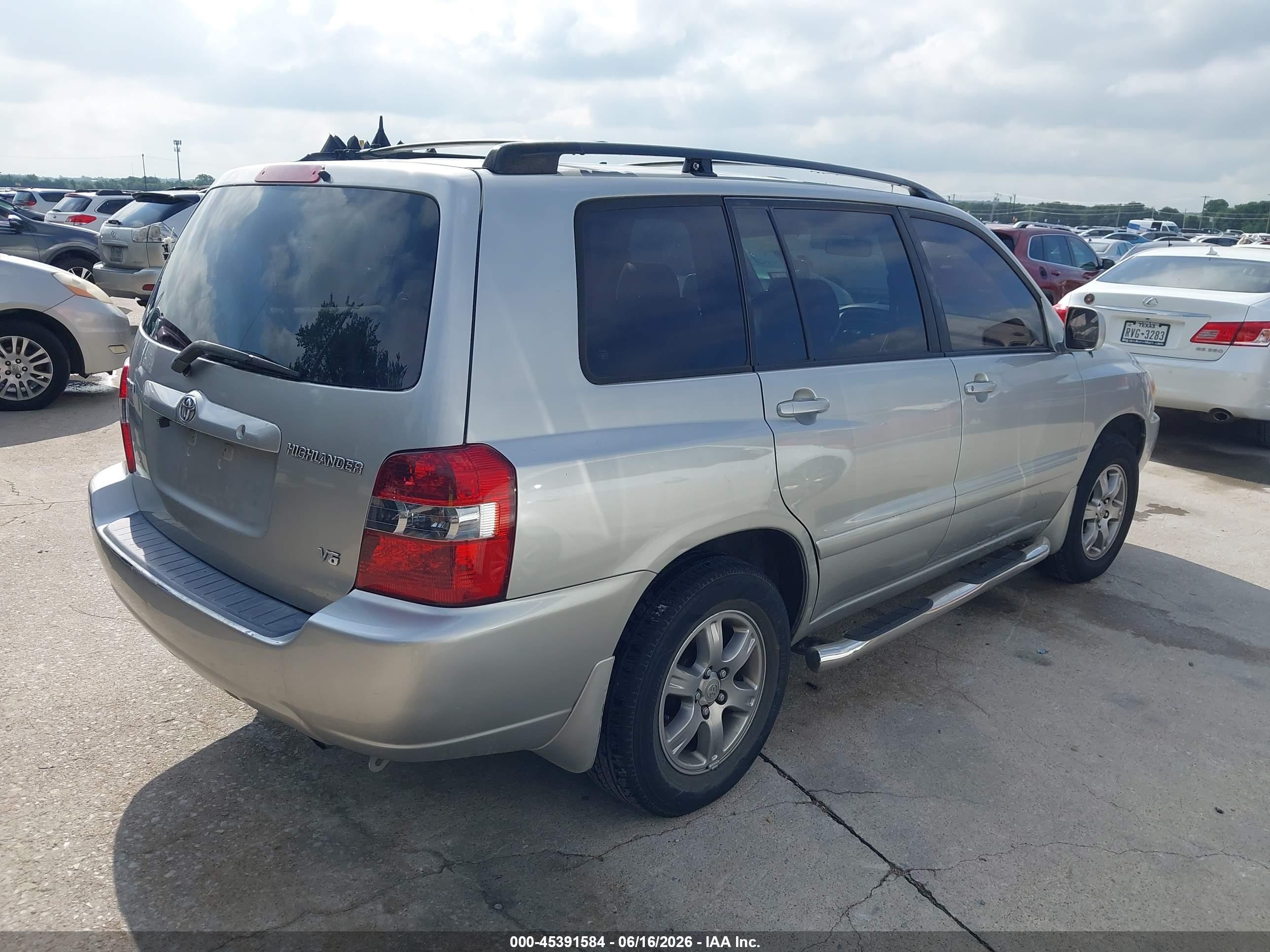 2005 Toyota Highlander V6 Silver vin: JTEDP21A650064241