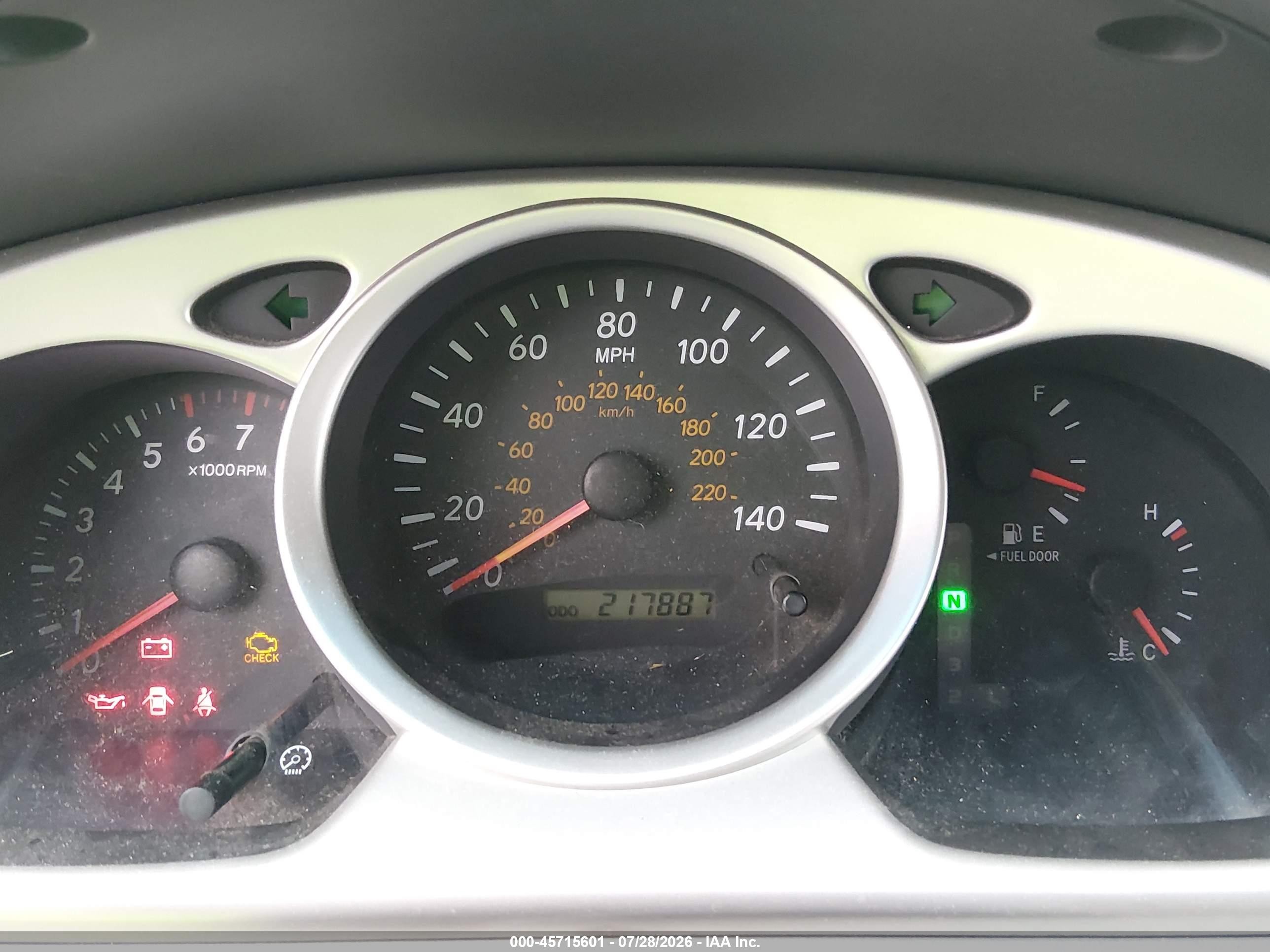 2005 Toyota Highlander V6 Silver vin: JTEDP21A650064966