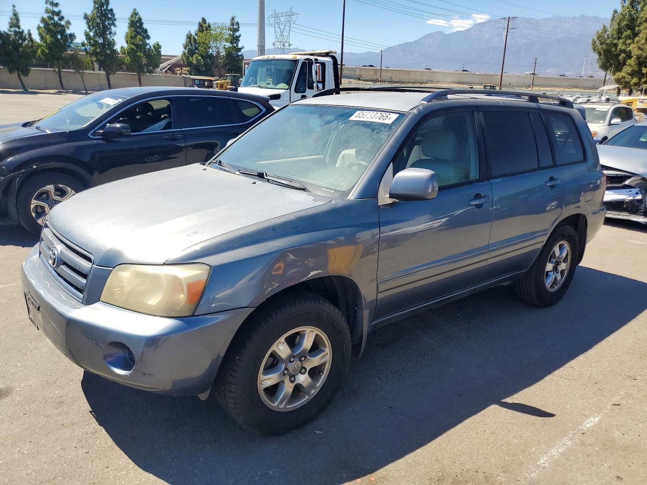 2005 Toyota Highlander Base Blue vin: JTEDP21A650077491