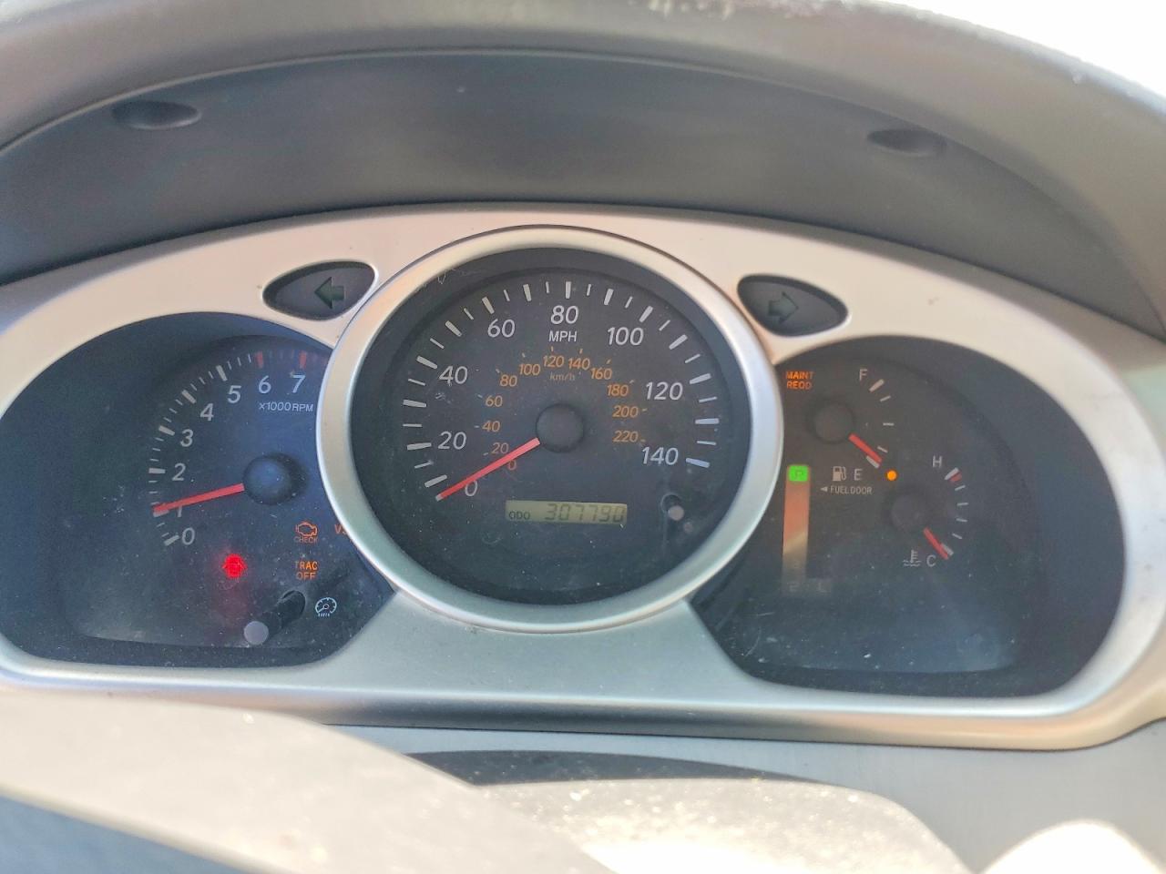 2005 Toyota Highlander Base Blue vin: JTEDP21A650077491