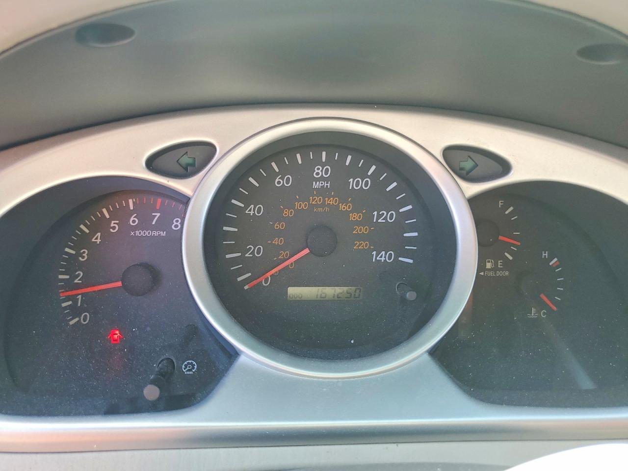 2004 Toyota Highlander Base Tan vin: JTEDP21A740016469
