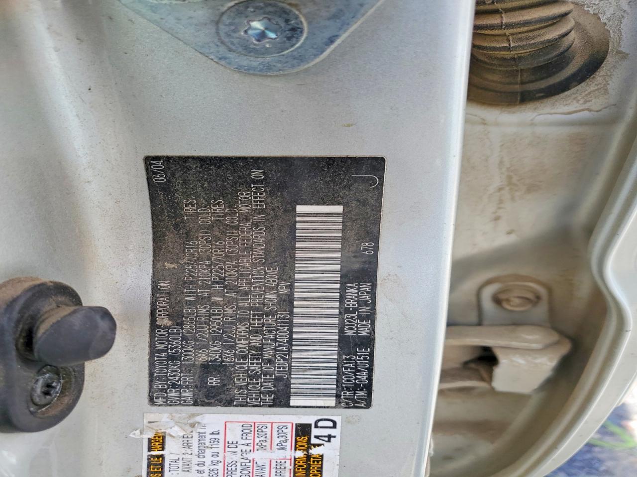 2004 Toyota Highlander Silver vin: JTEDP21A740041131