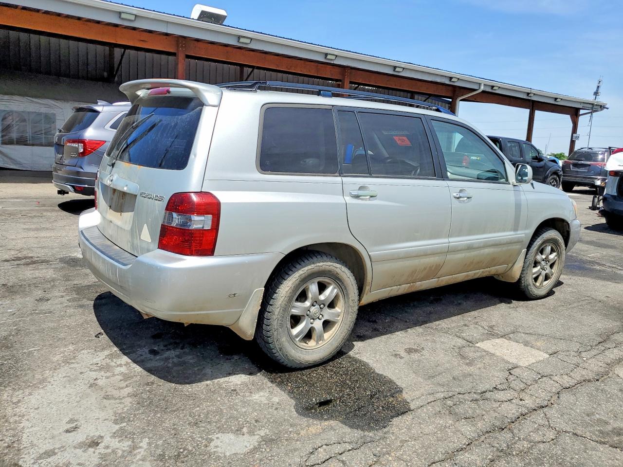 2004 Toyota Highlander Silver vin: JTEDP21A740041131