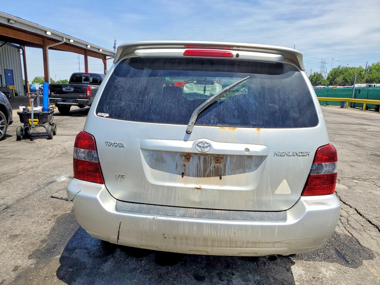 2004 Toyota Highlander Silver vin: JTEDP21A740041131