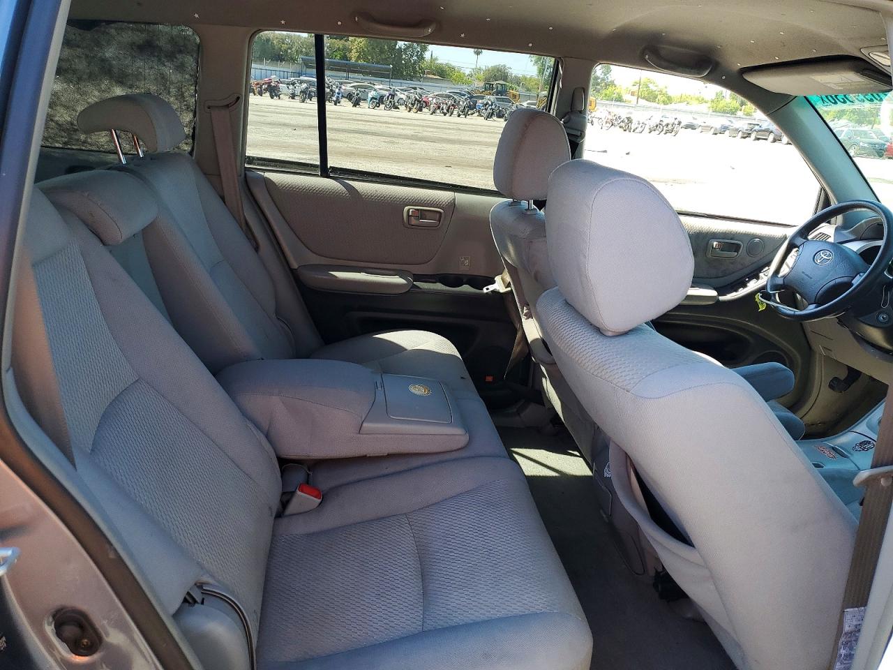 2005 Toyota Highlander Base Blue vin: JTEDP21A750049229