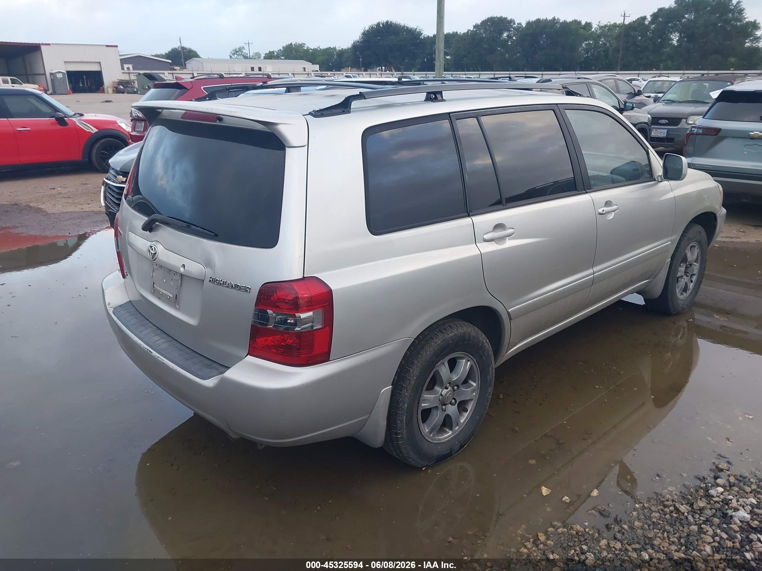 2005 Toyota Highlander V6 Silver vin: JTEDP21A750085678