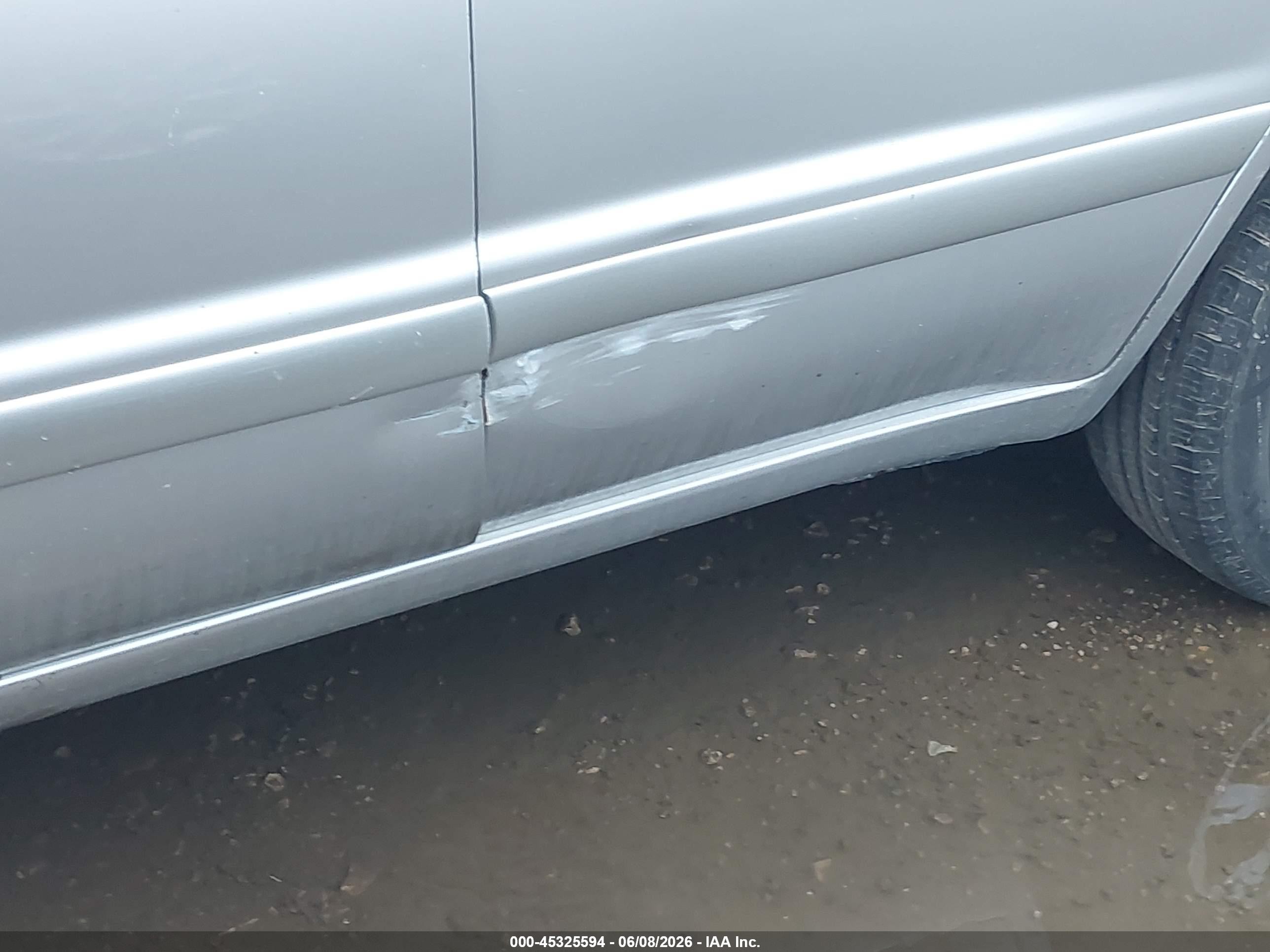 2005 Toyota Highlander V6 Silver vin: JTEDP21A750085678