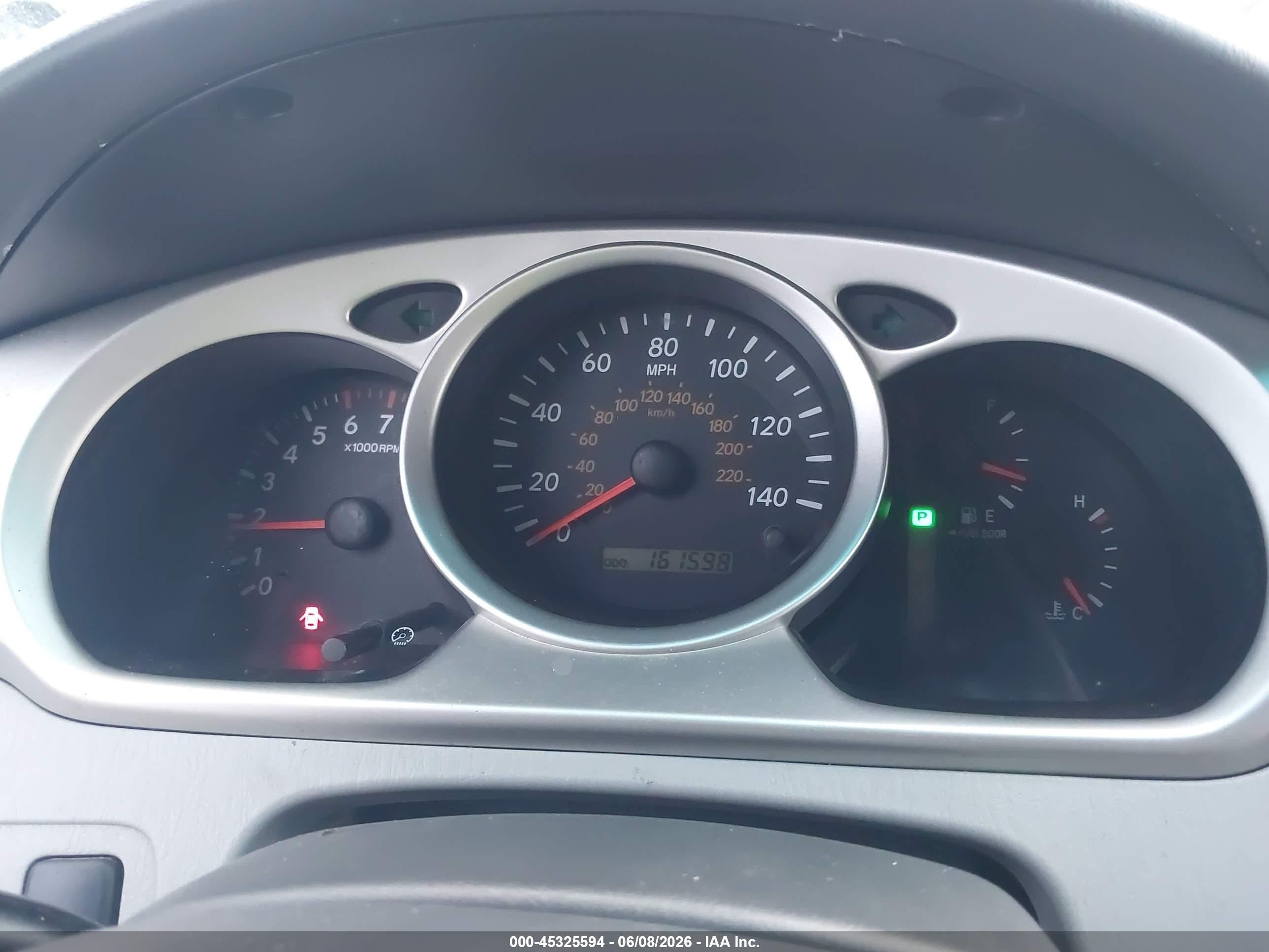 2005 Toyota Highlander V6 Silver vin: JTEDP21A750085678