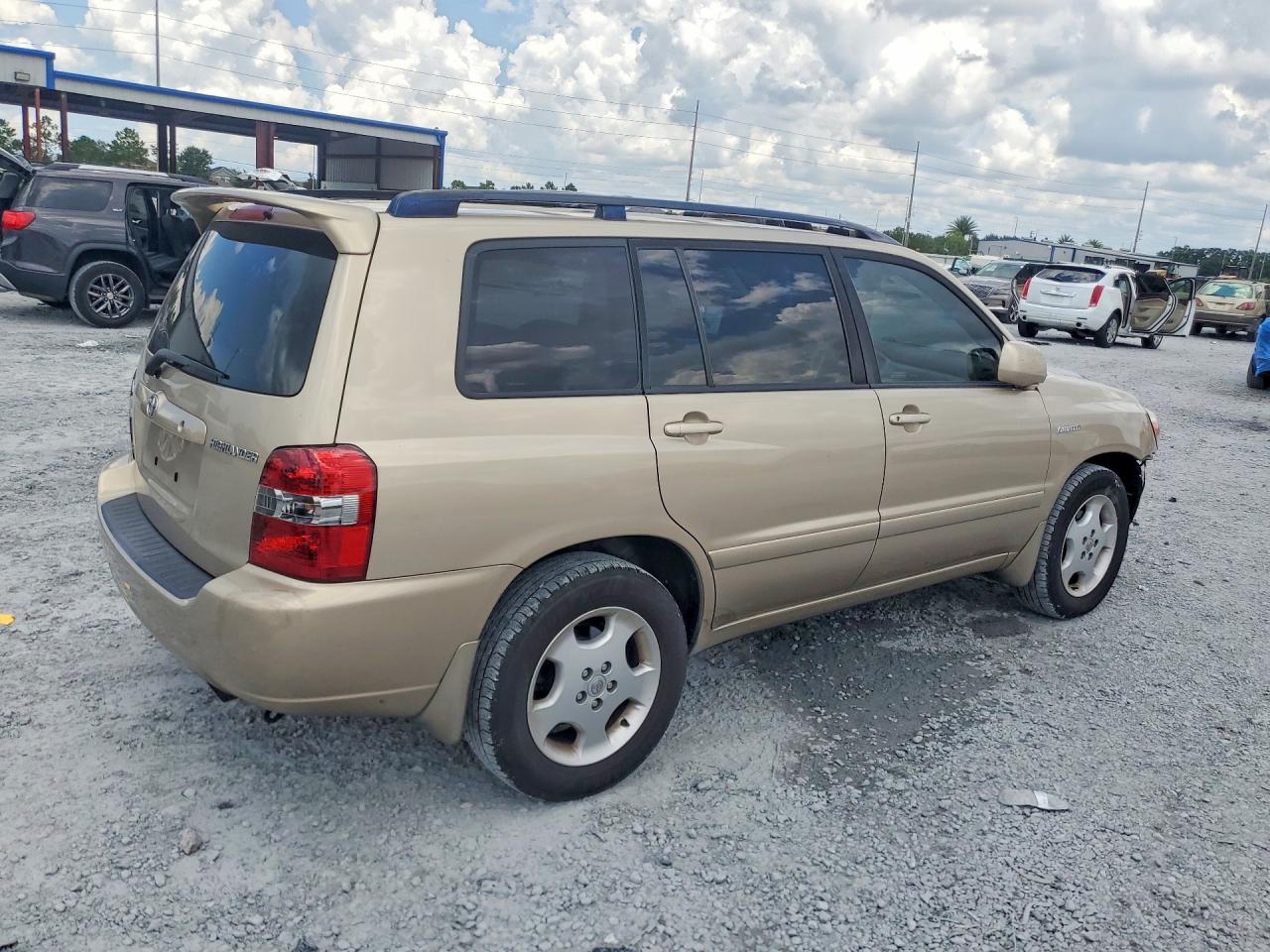 2006 Toyota Highlander Limited Gold vin: JTEDP21A760098674