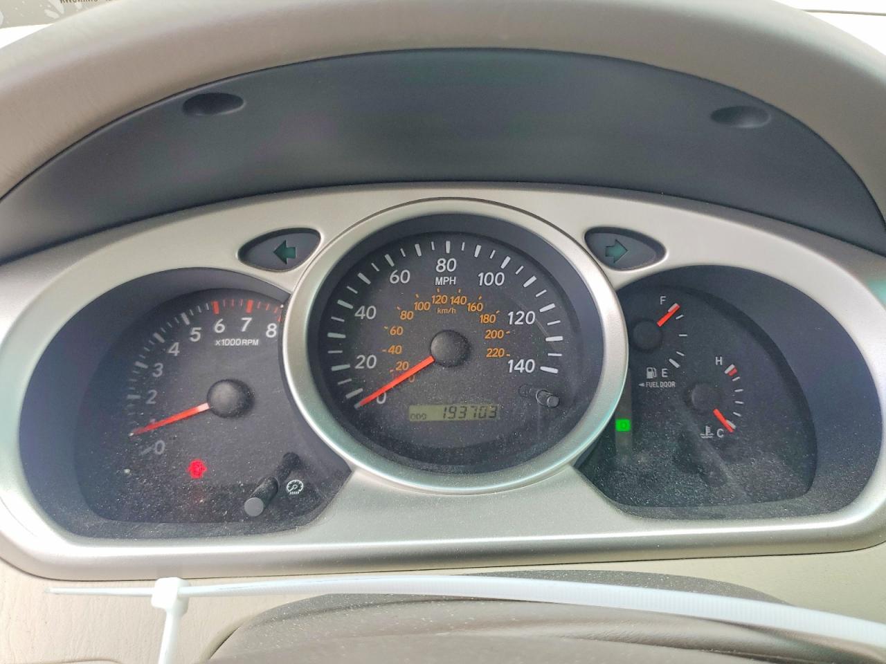 2006 Toyota Highlander Limited Gold vin: JTEDP21A760098674