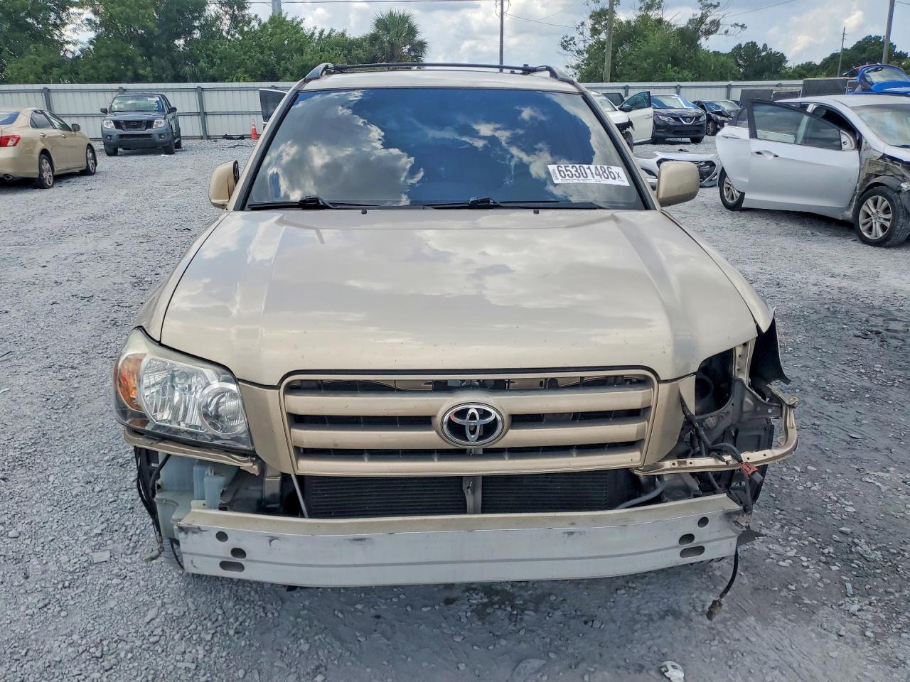 2006 Toyota Highlander Limited Gold vin: JTEDP21A760098674
