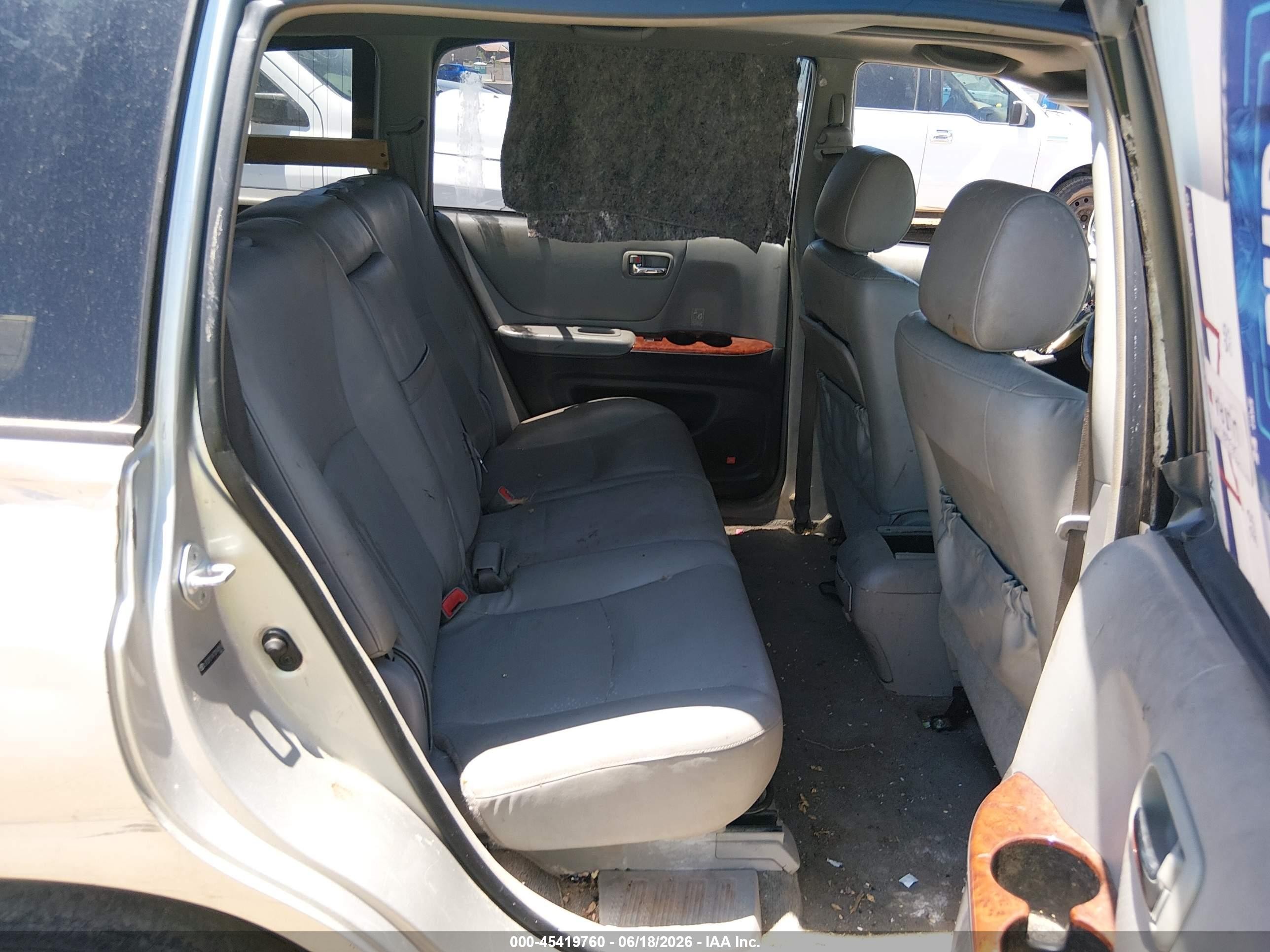 2007 Toyota Highlander Limited W/3rd Row Silver vin: JTEDP21A770147616