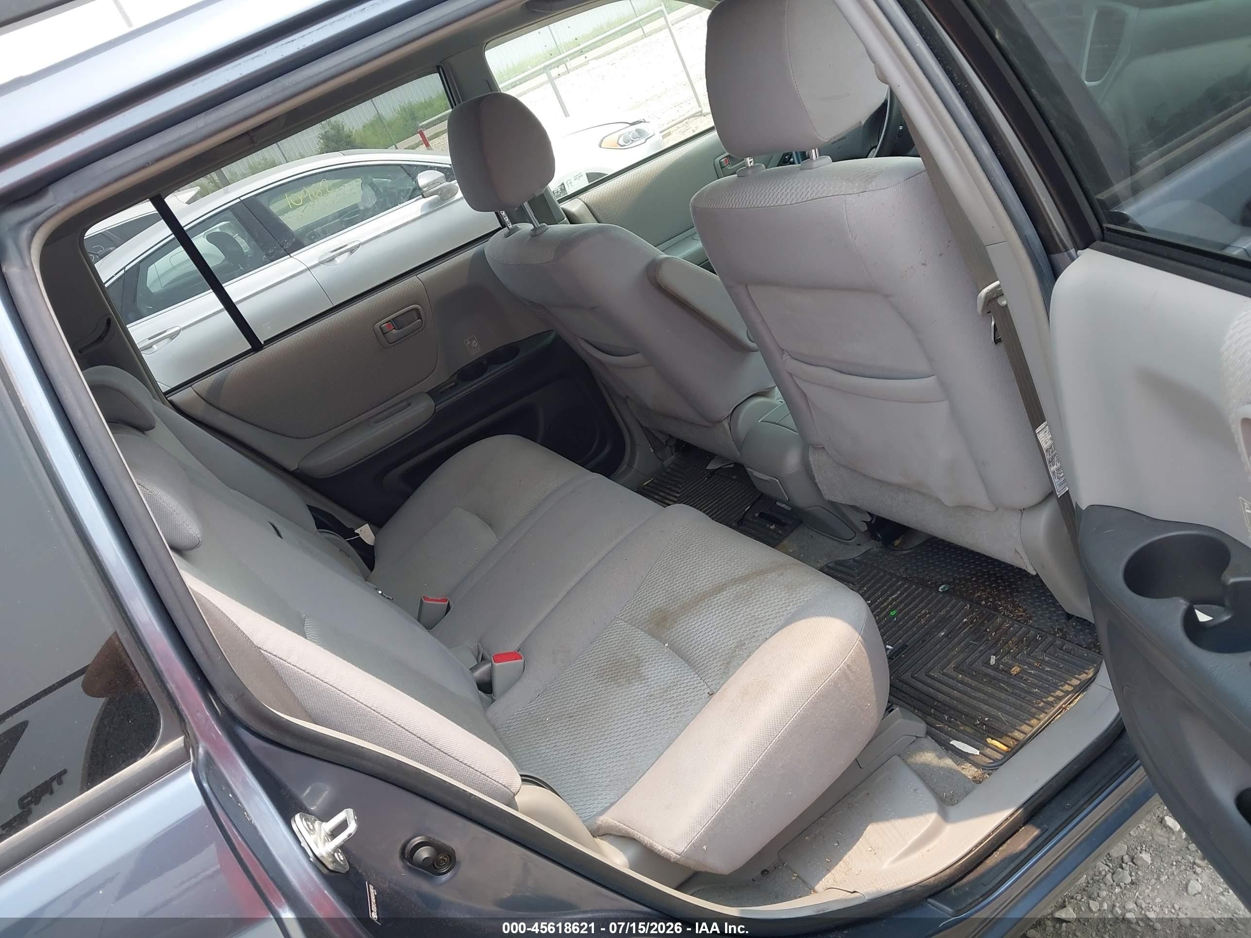 2004 Toyota Highlander V6 Серебряный vin: JTEDP21A840004010