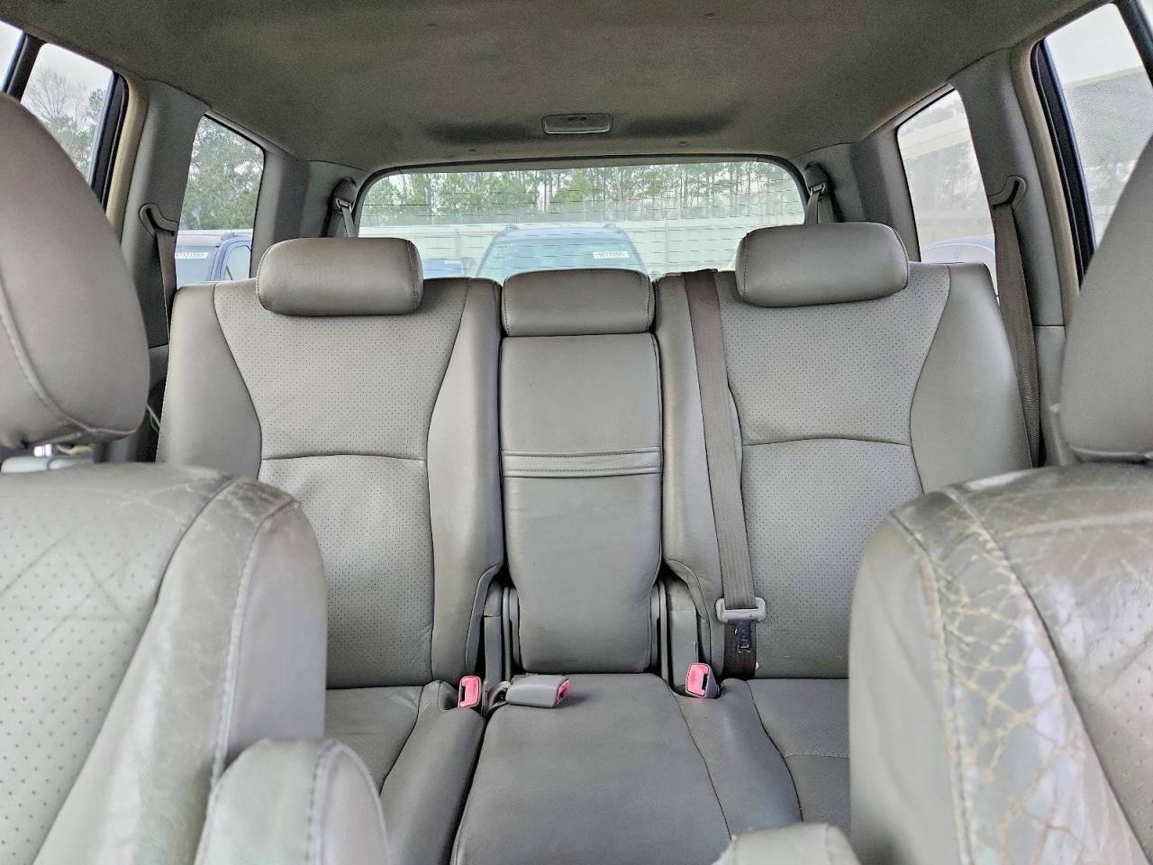 2004 Toyota Highlander Base Черный vin: JTEDP21A840008669