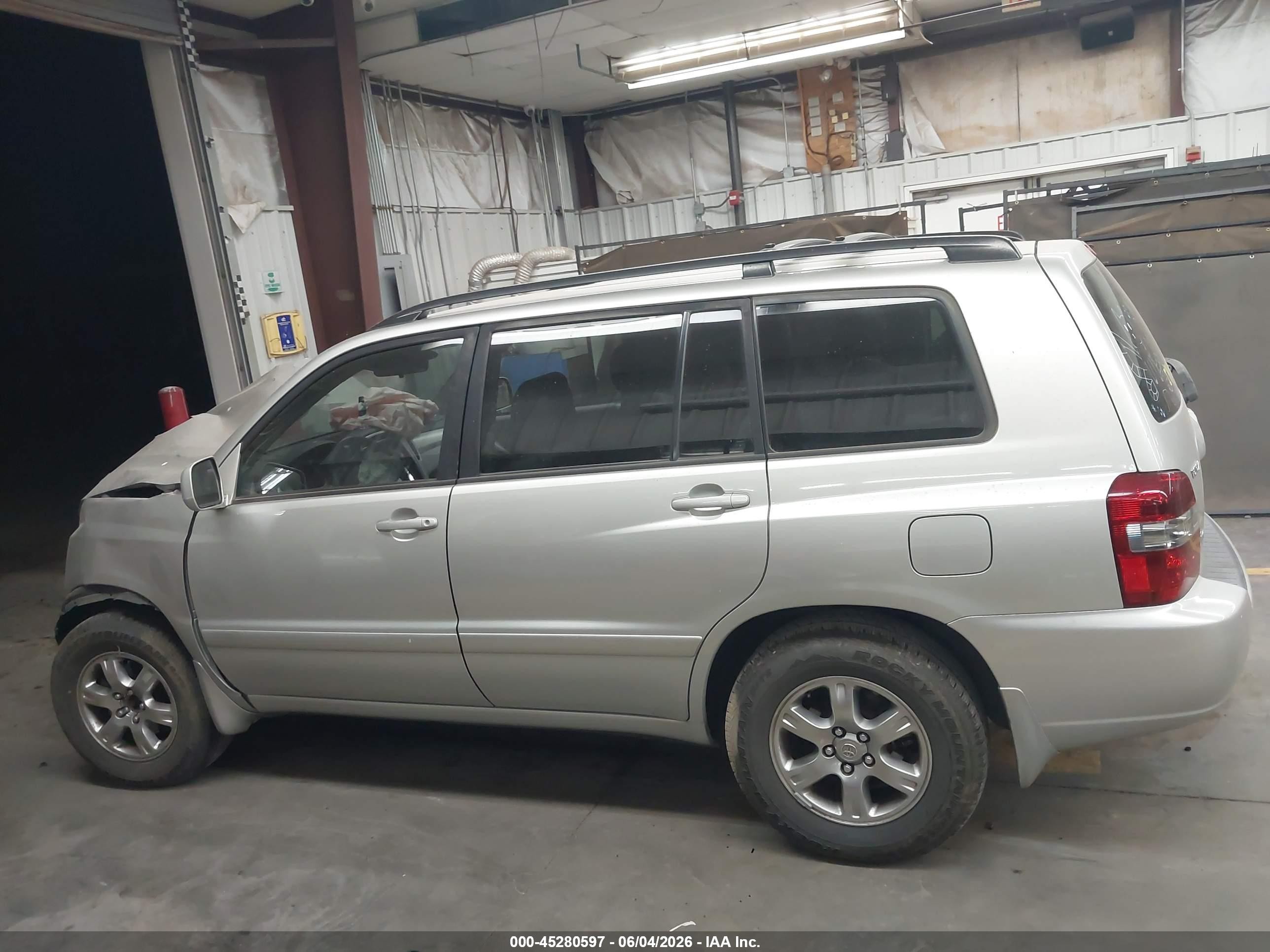 2004 Toyota Highlander V6 Gray vin: JTEDP21A840033247