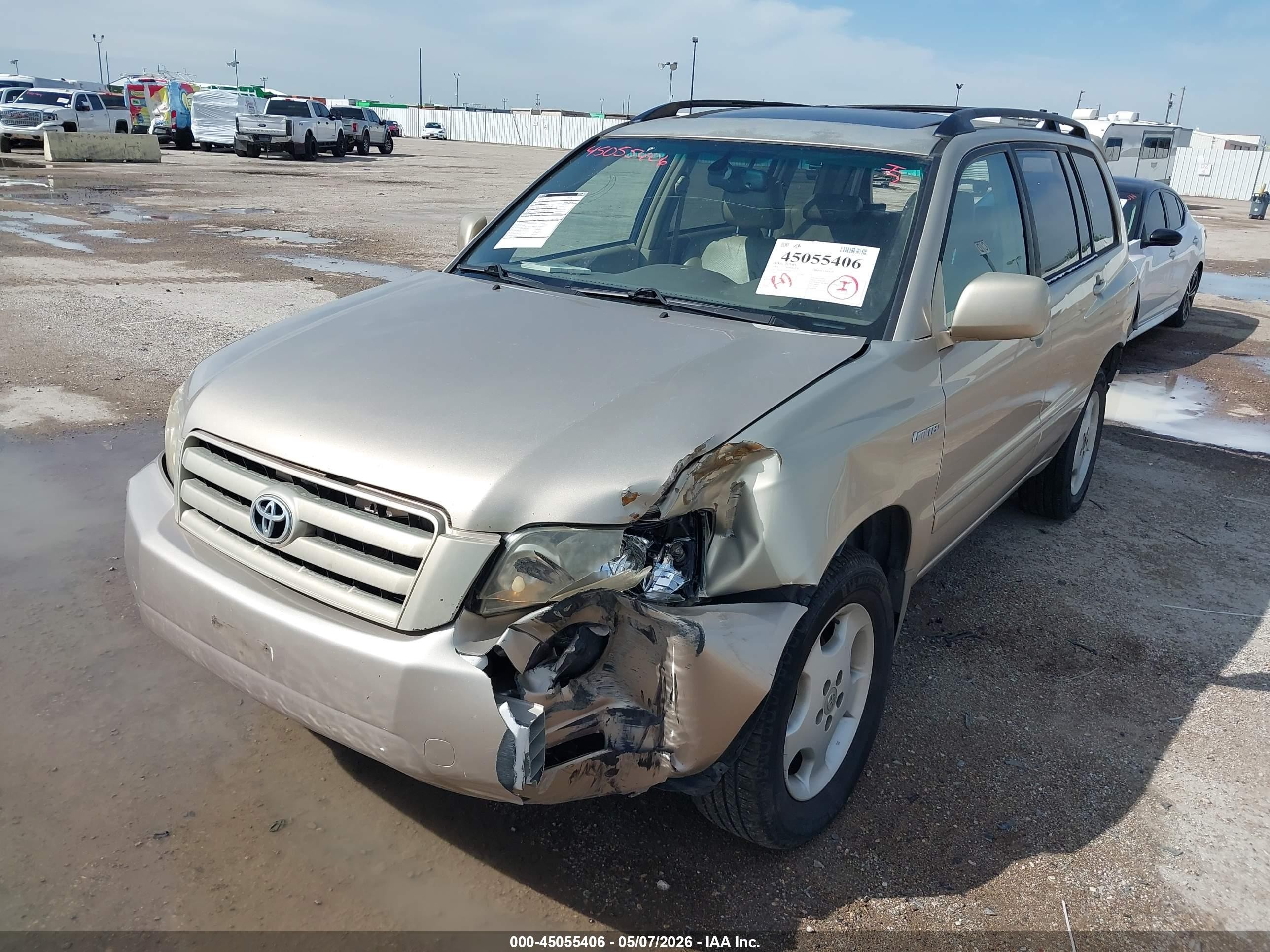 2004 Toyota Highlander Limited V6 Gold vin: JTEDP21A840035967