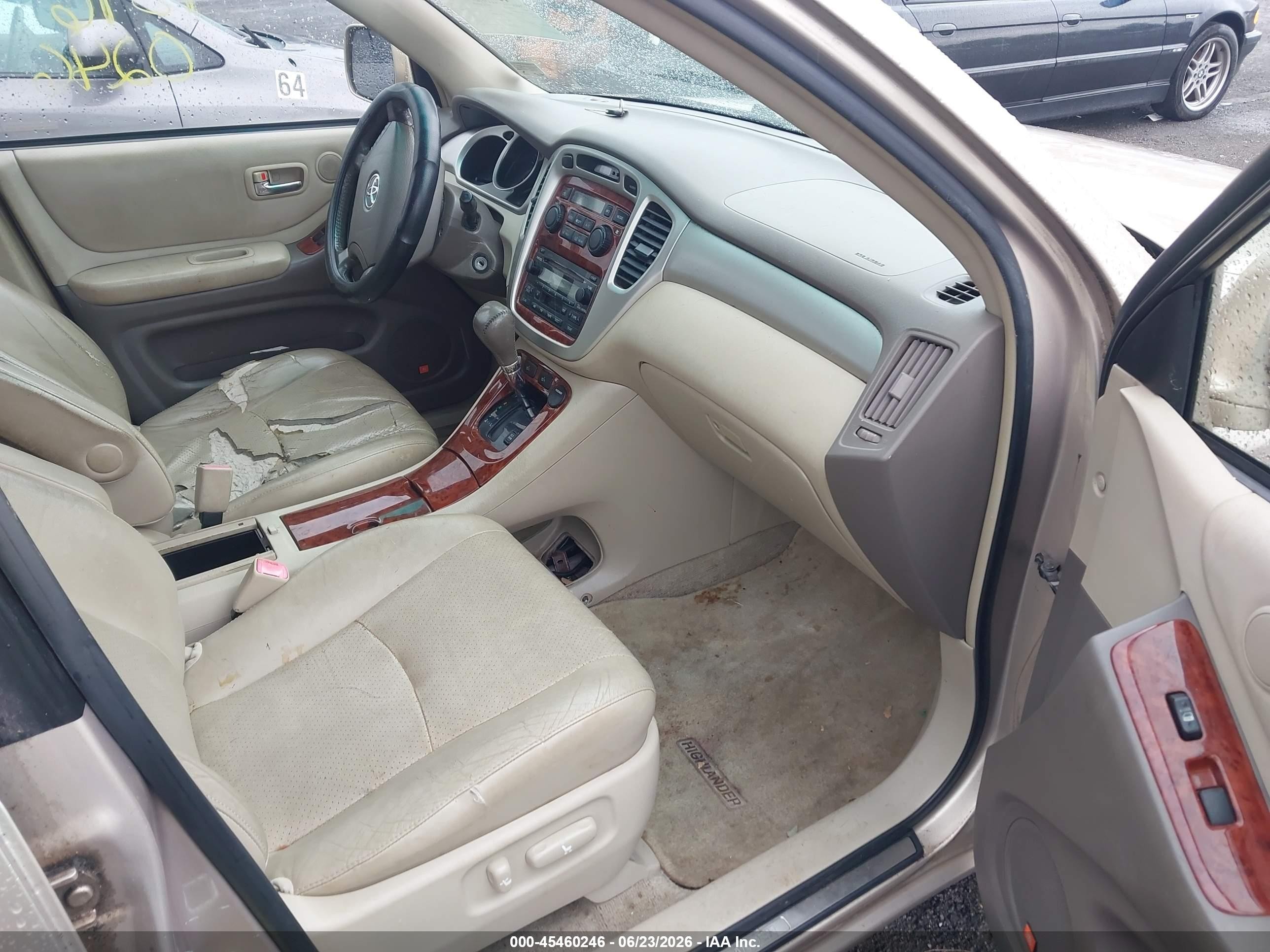 2005 Toyota Highlander Limited V6 Золотой vin: JTEDP21A850050342