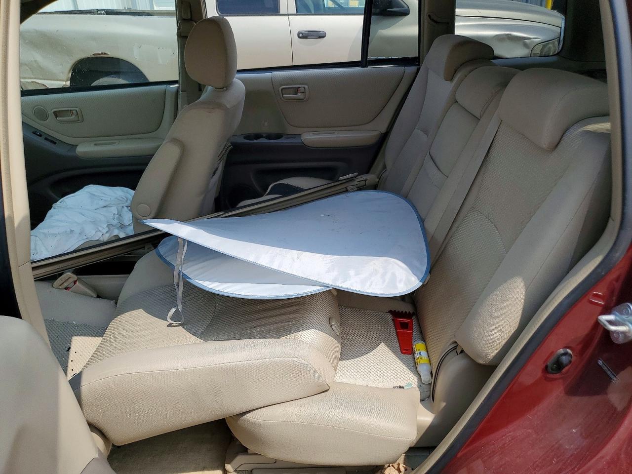 2005 Toyota Highlander Base Maroon vin: JTEDP21A850069957
