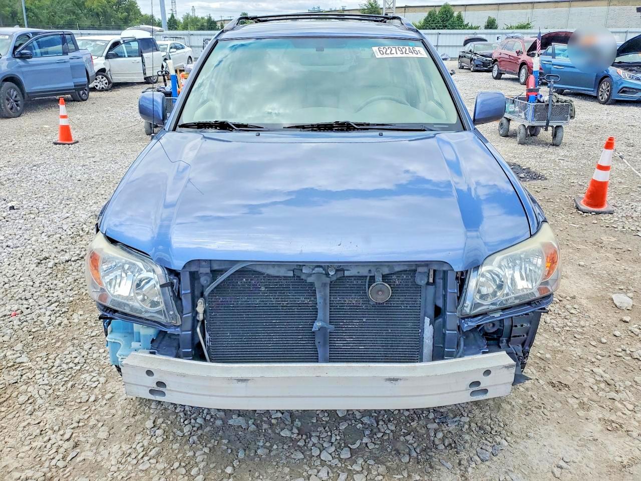 2005 Toyota Highlander Base Blue vin: JTEDP21A850083650