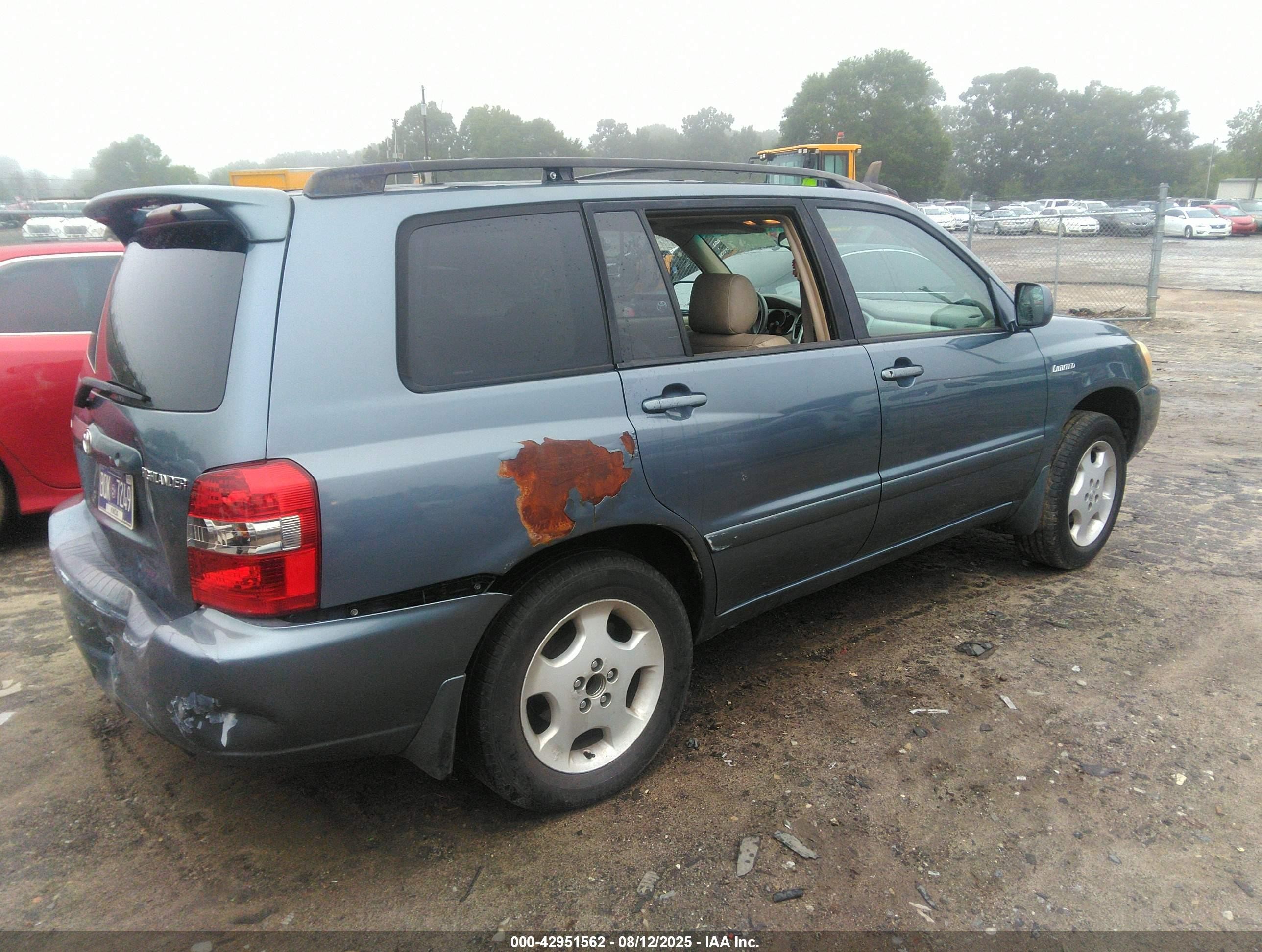 2005 Toyota Highlander Limited Blue vin: JTEDP21A850085902