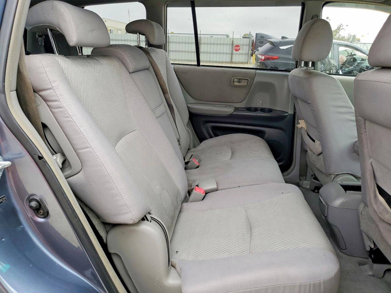 2005 Toyota Highlander Blue vin: JTEDP21A850087701