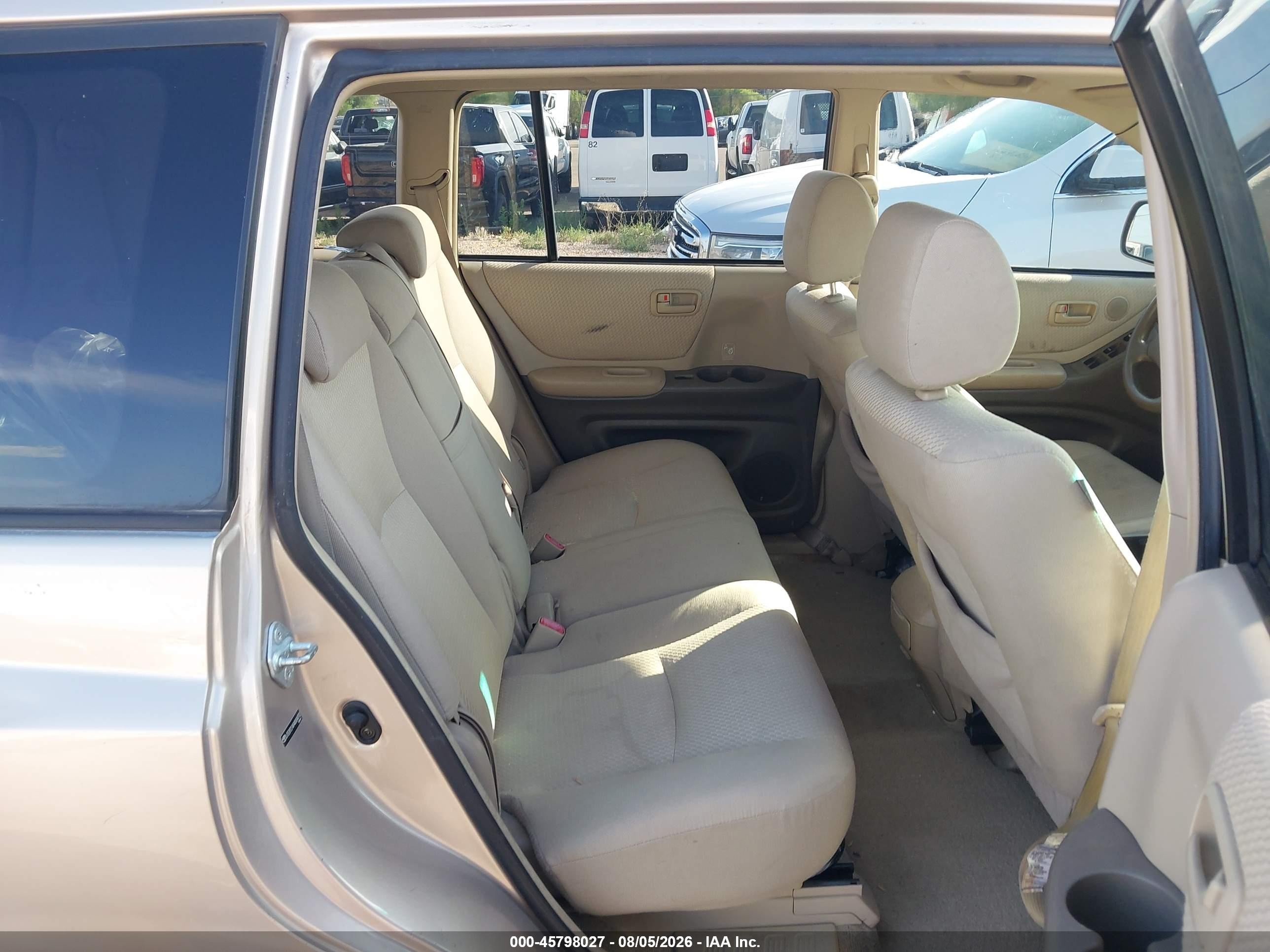2004 Toyota Highlander V6 Gold vin: JTEDP21A940004792