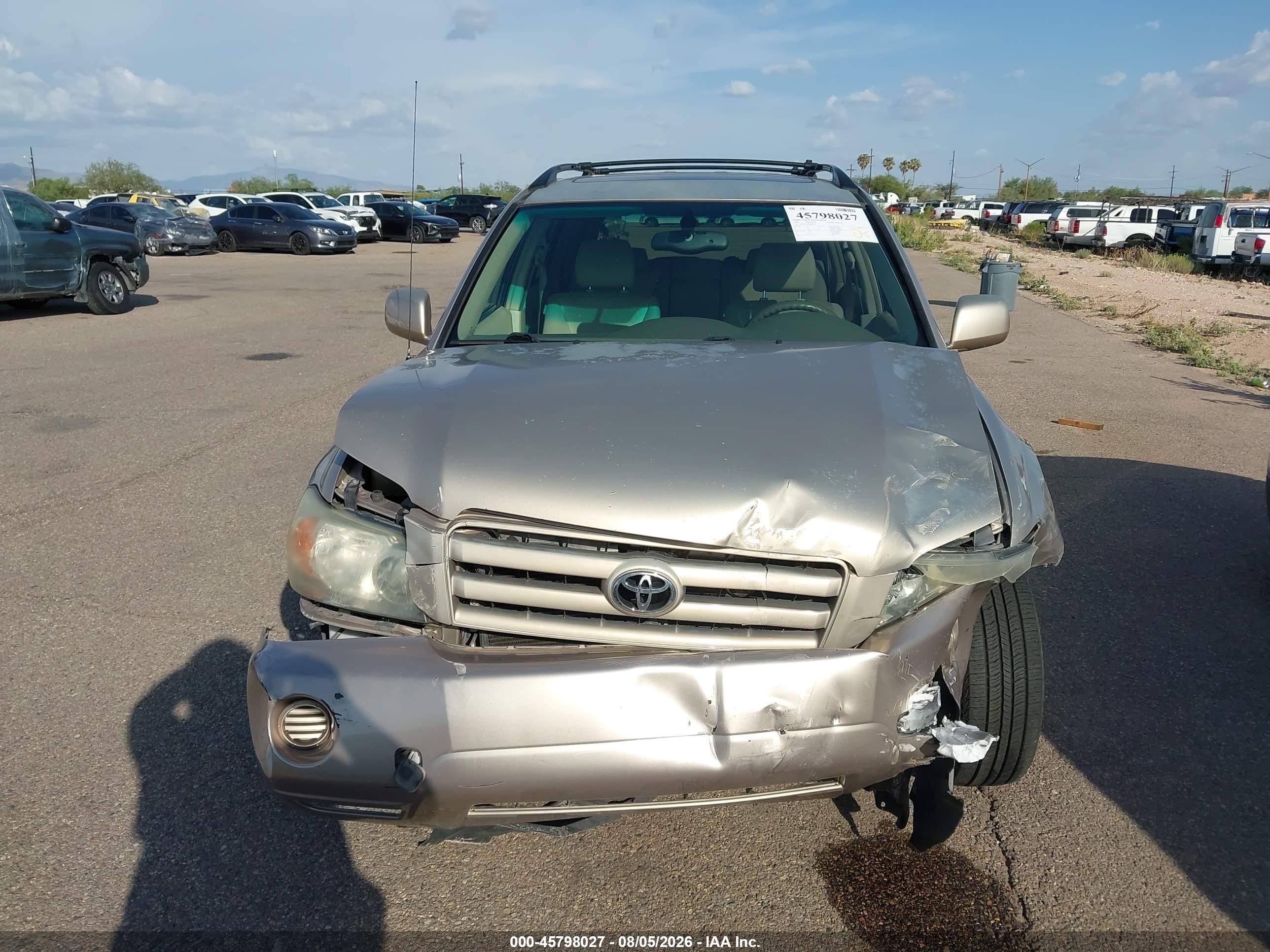 2004 Toyota Highlander V6 Gold vin: JTEDP21A940004792