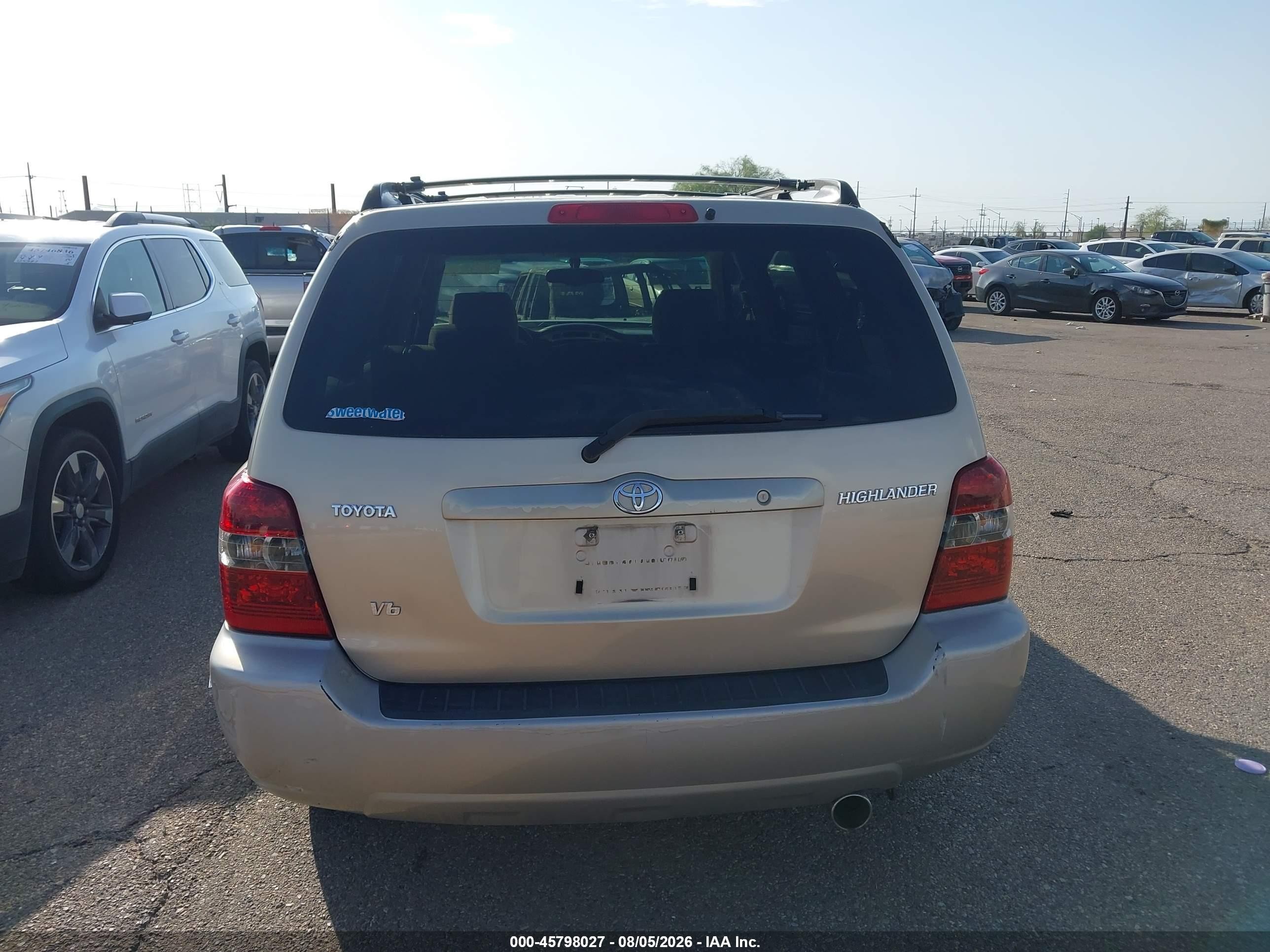 2004 Toyota Highlander V6 Gold vin: JTEDP21A940004792