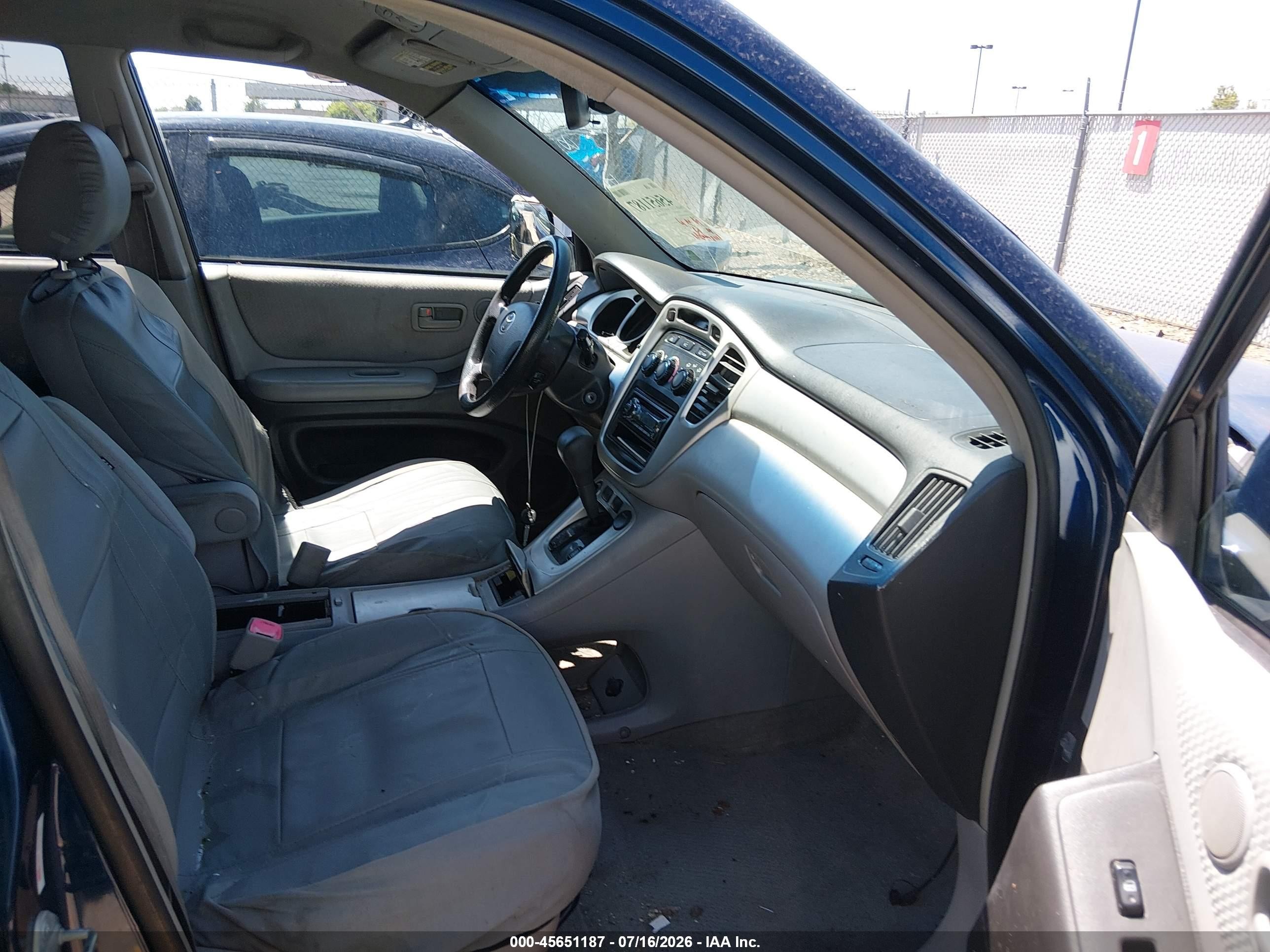 2004 Toyota Highlander V6 Blue vin: JTEDP21A940005375