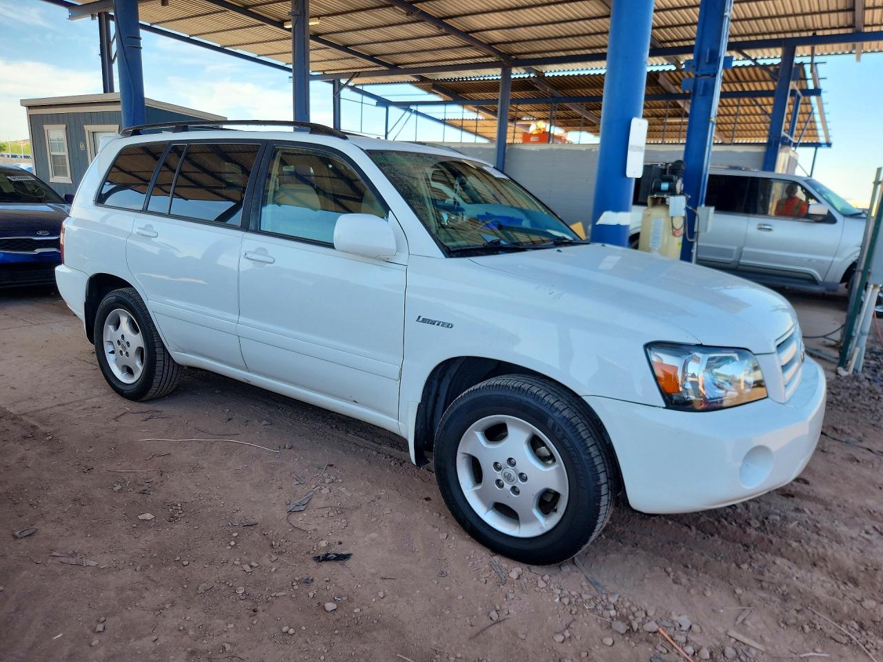 2004 Toyota Highlander Limited White vin: JTEDP21A940022645