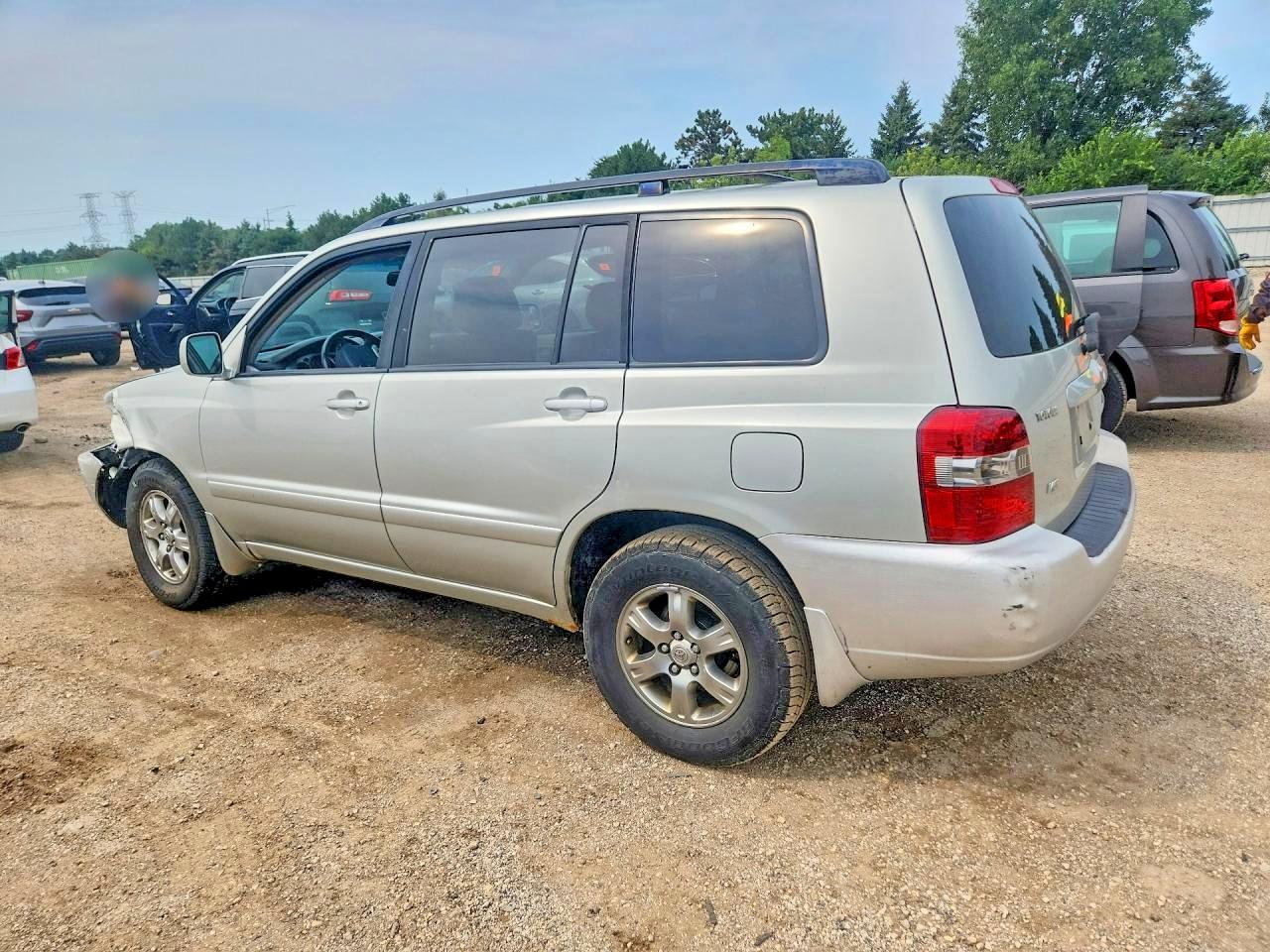 2005 Toyota Highlander Base Silver vin: JTEDP21A950046753