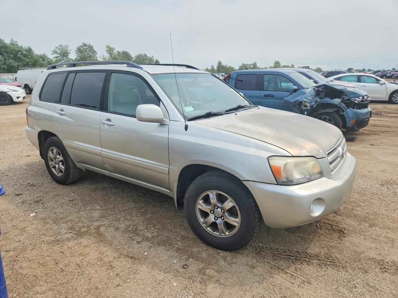 2005 Toyota Highlander Base Silver vin: JTEDP21A950046753