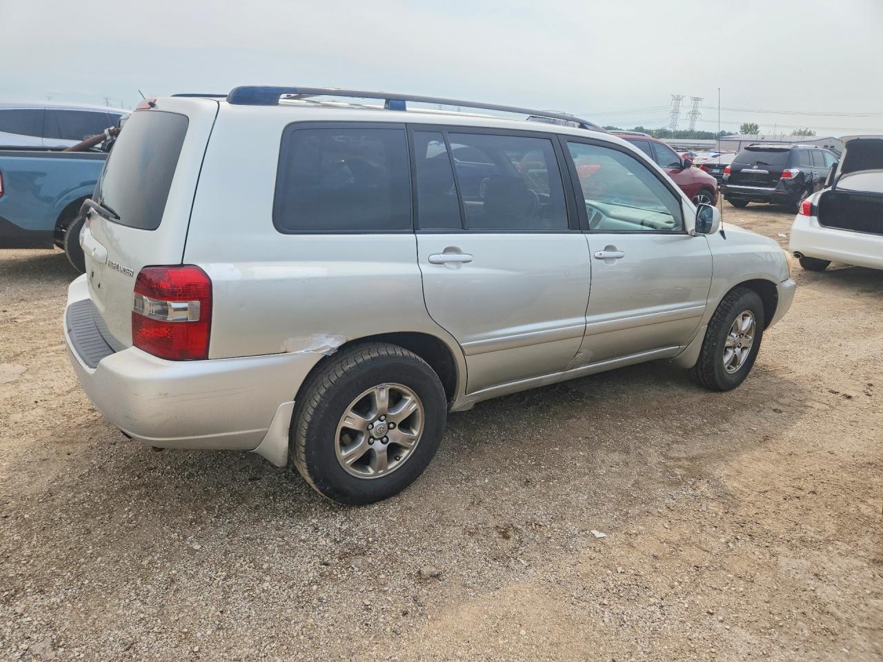 2005 Toyota Highlander Base Silver vin: JTEDP21A950046753