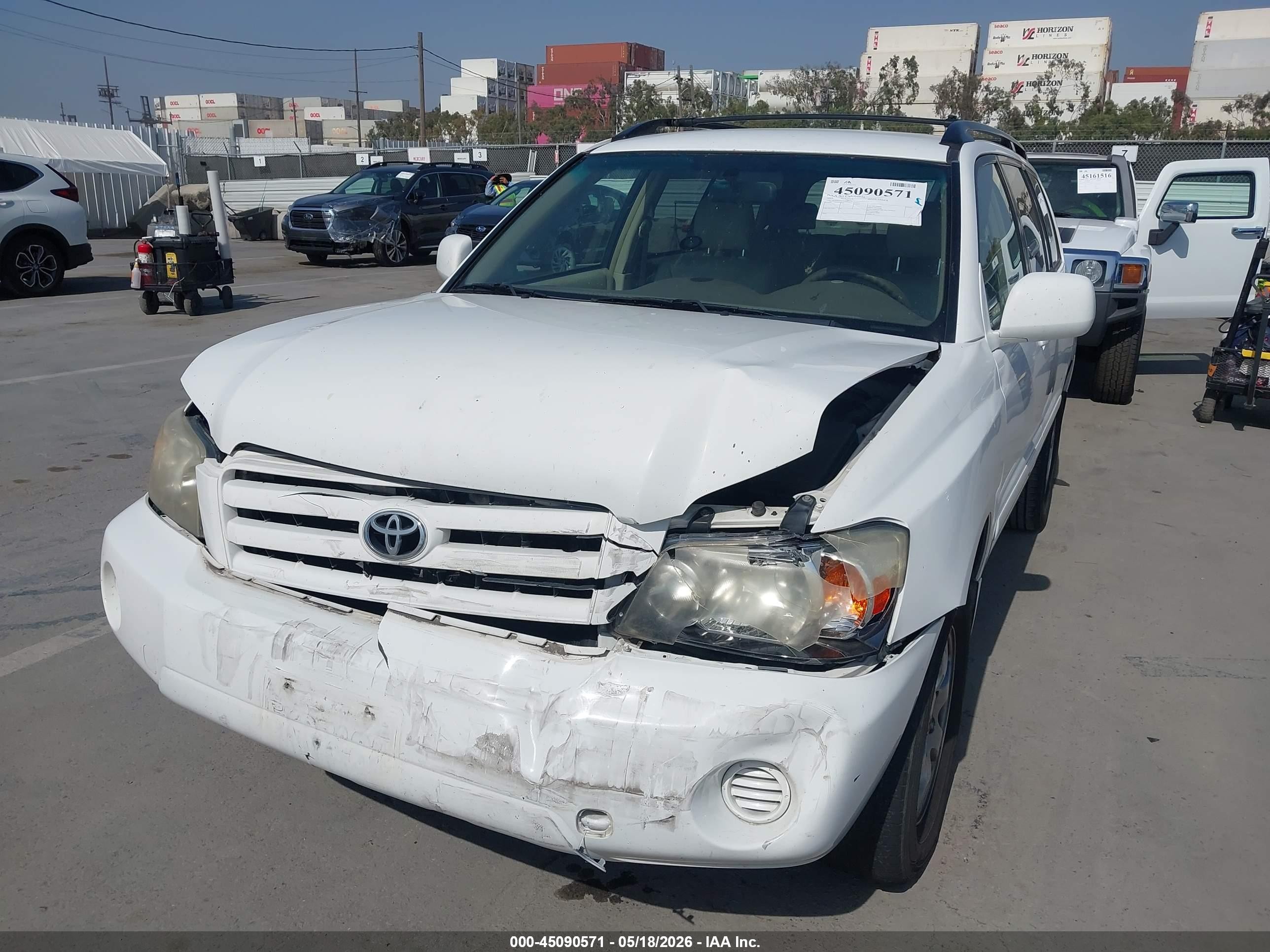 2005 Toyota Highlander V6 White vin: JTEDP21A950049216