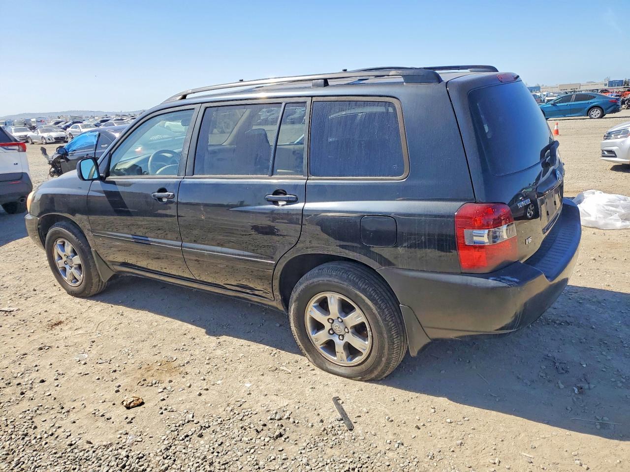 2005 Toyt Highlander Black vin: JTEDP21A950055064