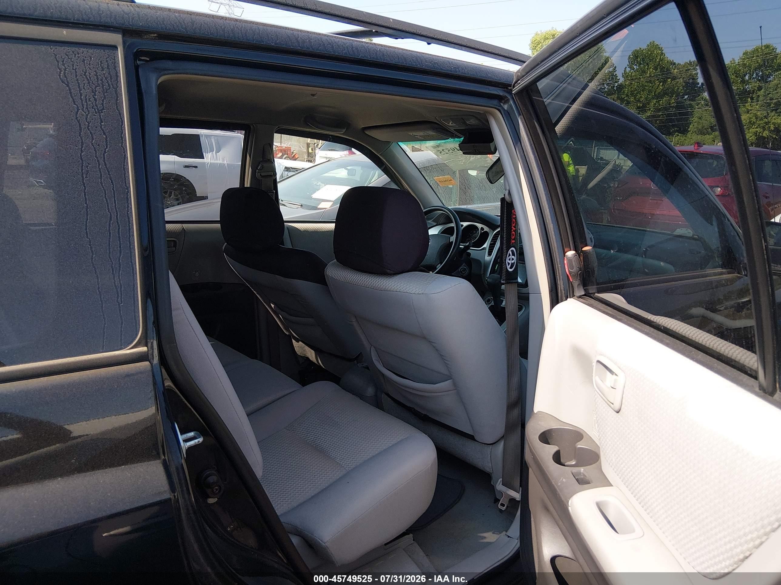 2005 Toyota Highlander V6 Black vin: JTEDP21A950062306
