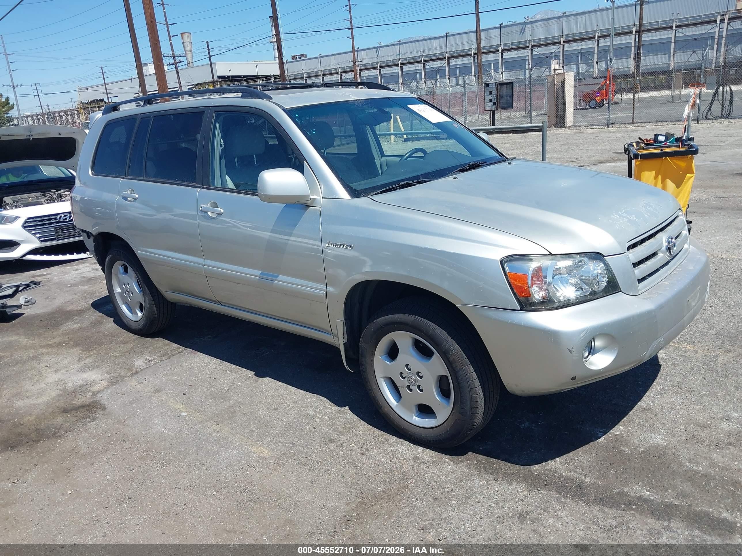 2005 Toyota Highlander Limited V6 Silver vin: JTEDP21A950064833