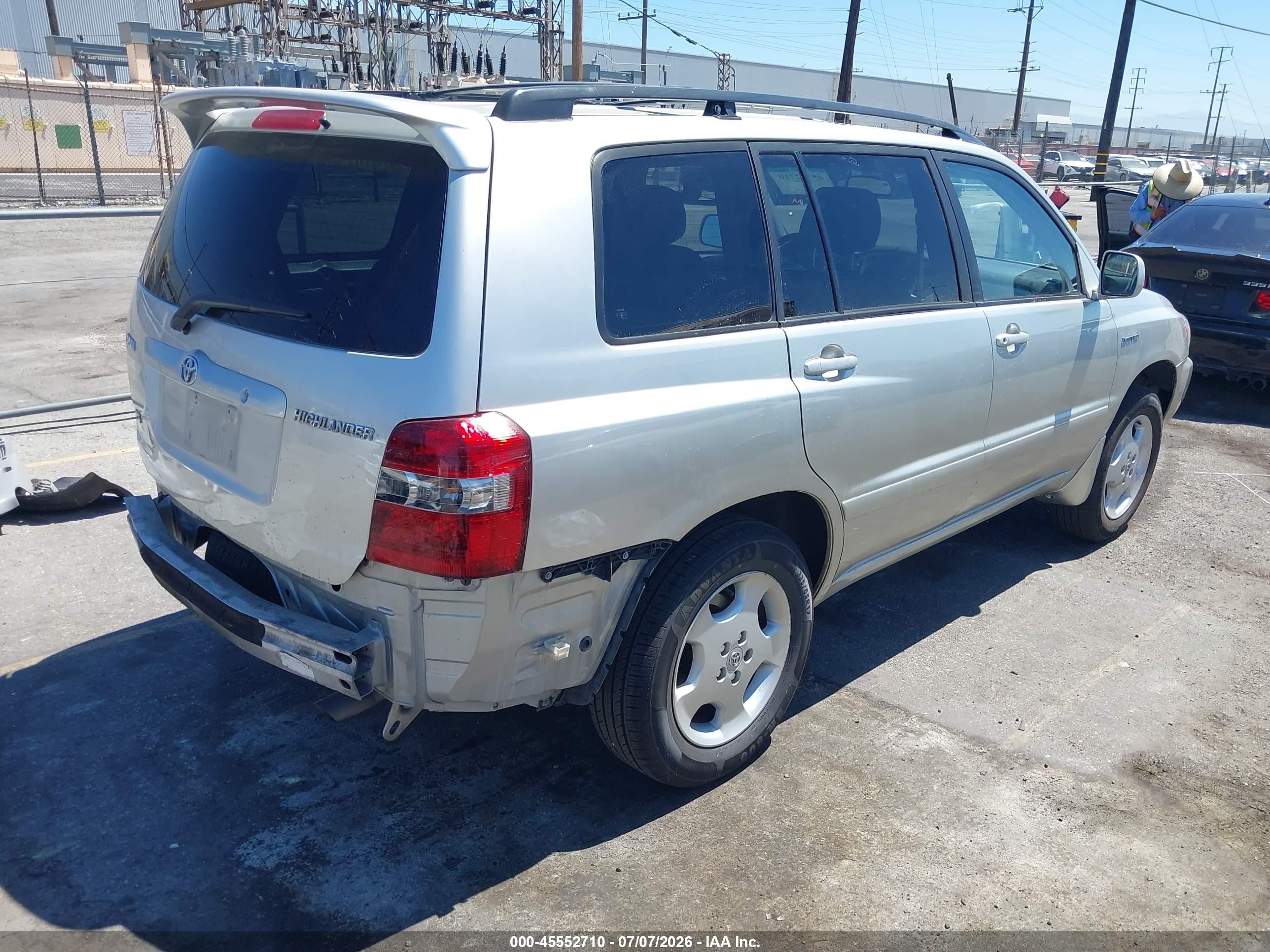 2005 Toyota Highlander Limited V6 Silver vin: JTEDP21A950064833