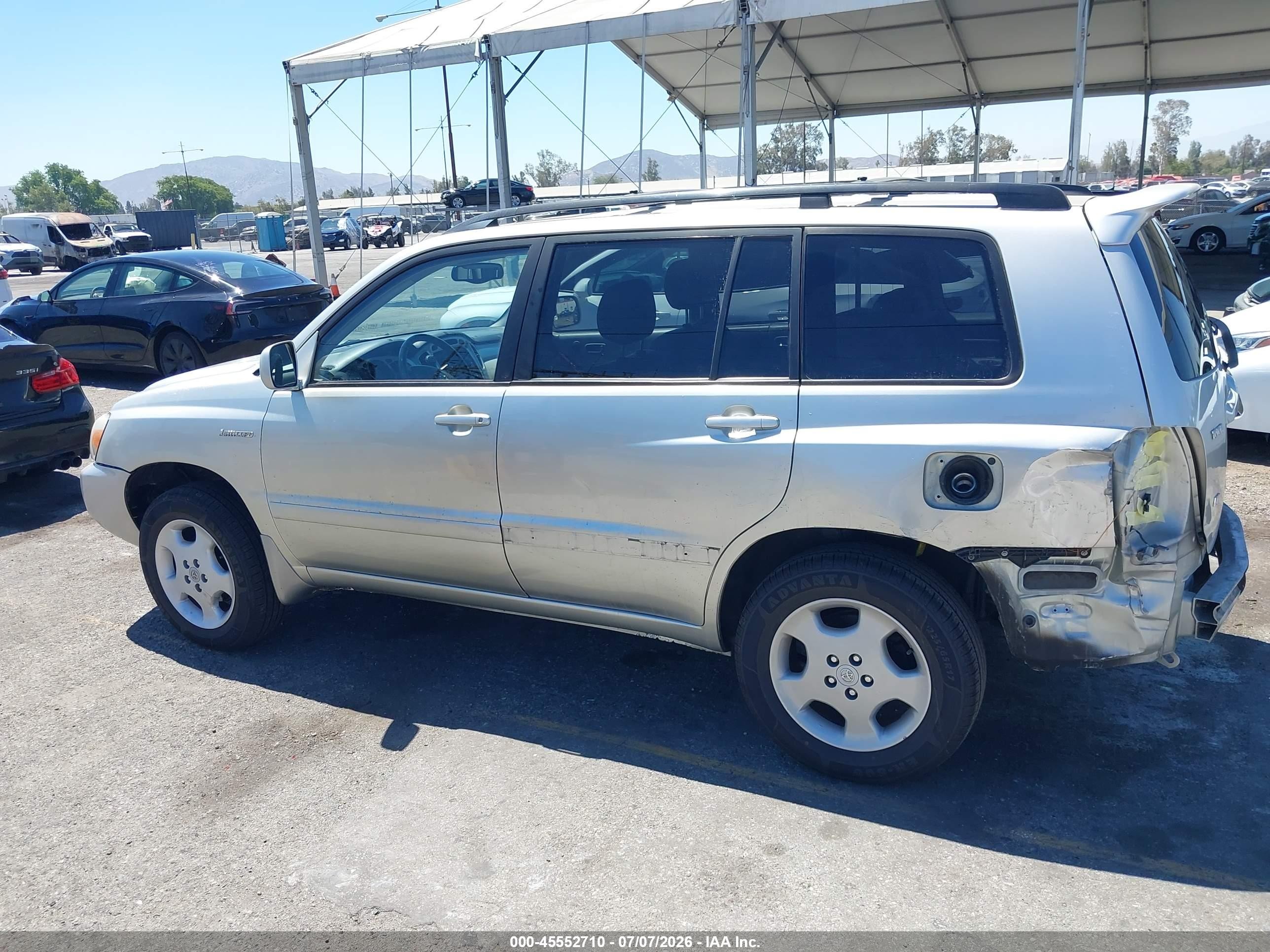 2005 Toyota Highlander Limited V6 Silver vin: JTEDP21A950064833