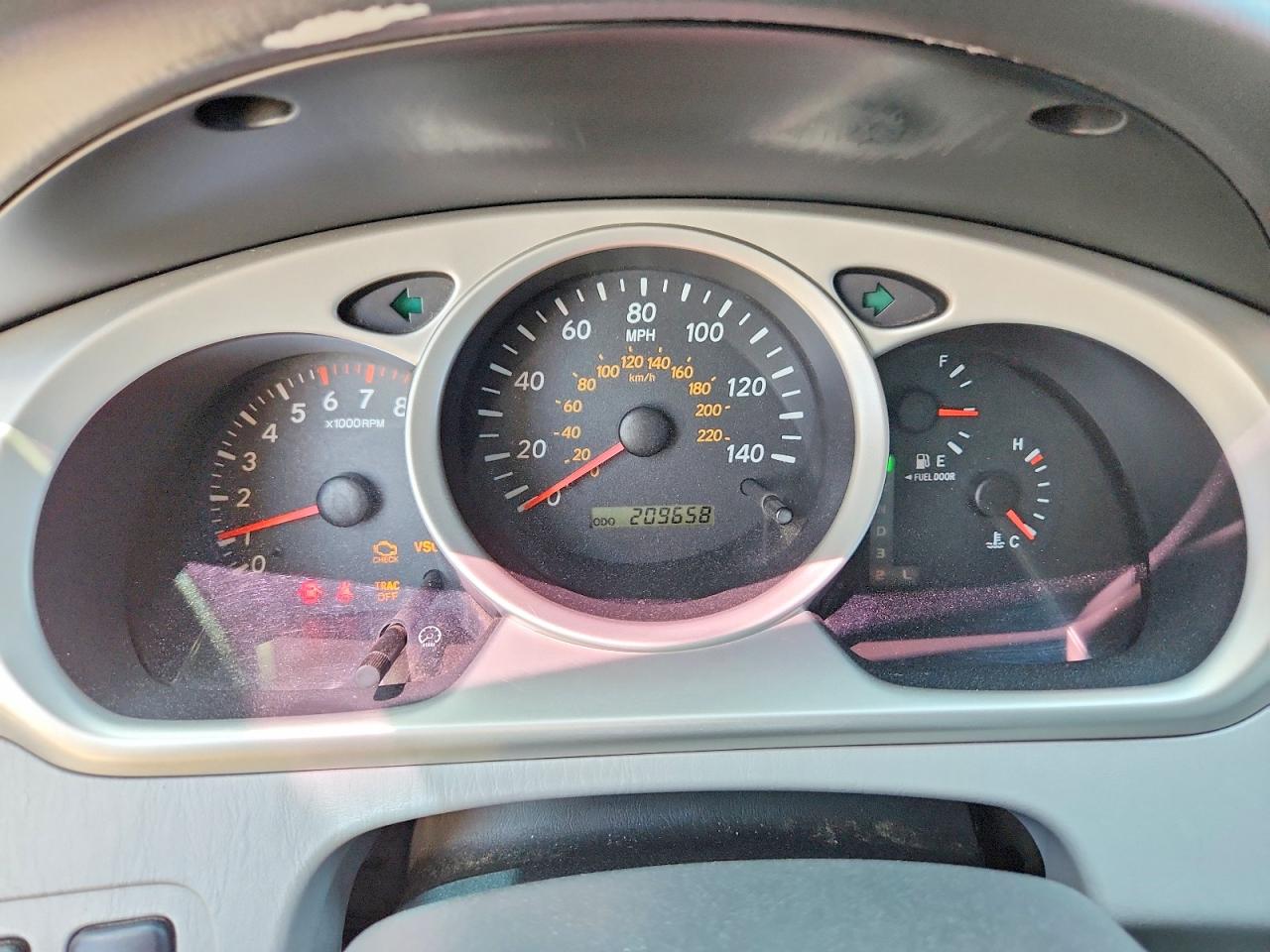 2005 Toyota Highlander Base Blue vin: JTEDP21A950084337